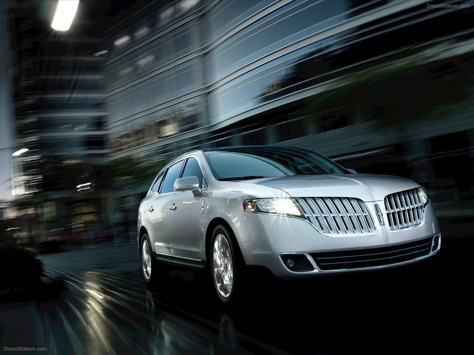 Lincoln MKT Town Car 2011