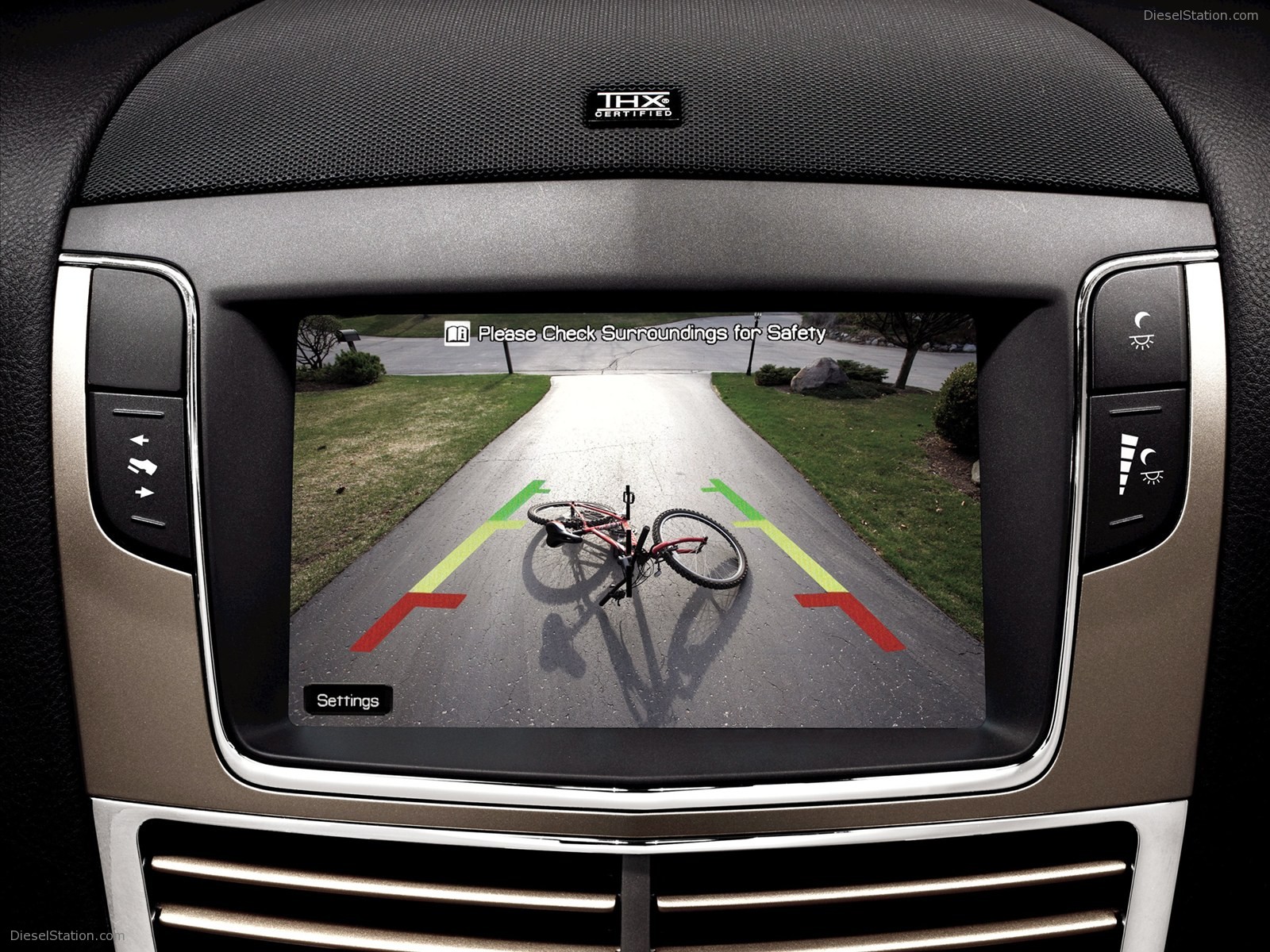 Lincoln MKT Town Car 2011