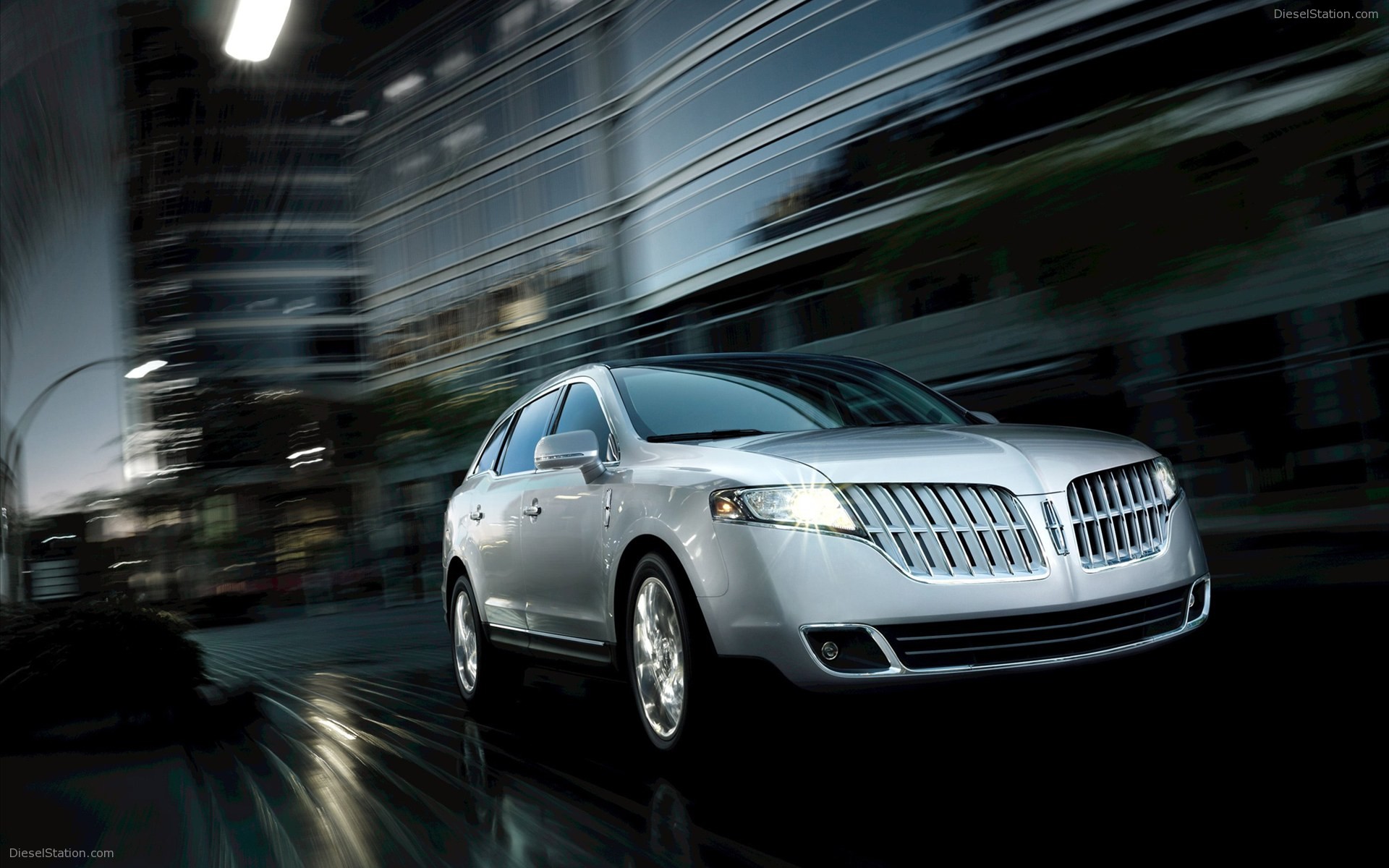 Lincoln MKT Town Car 2011