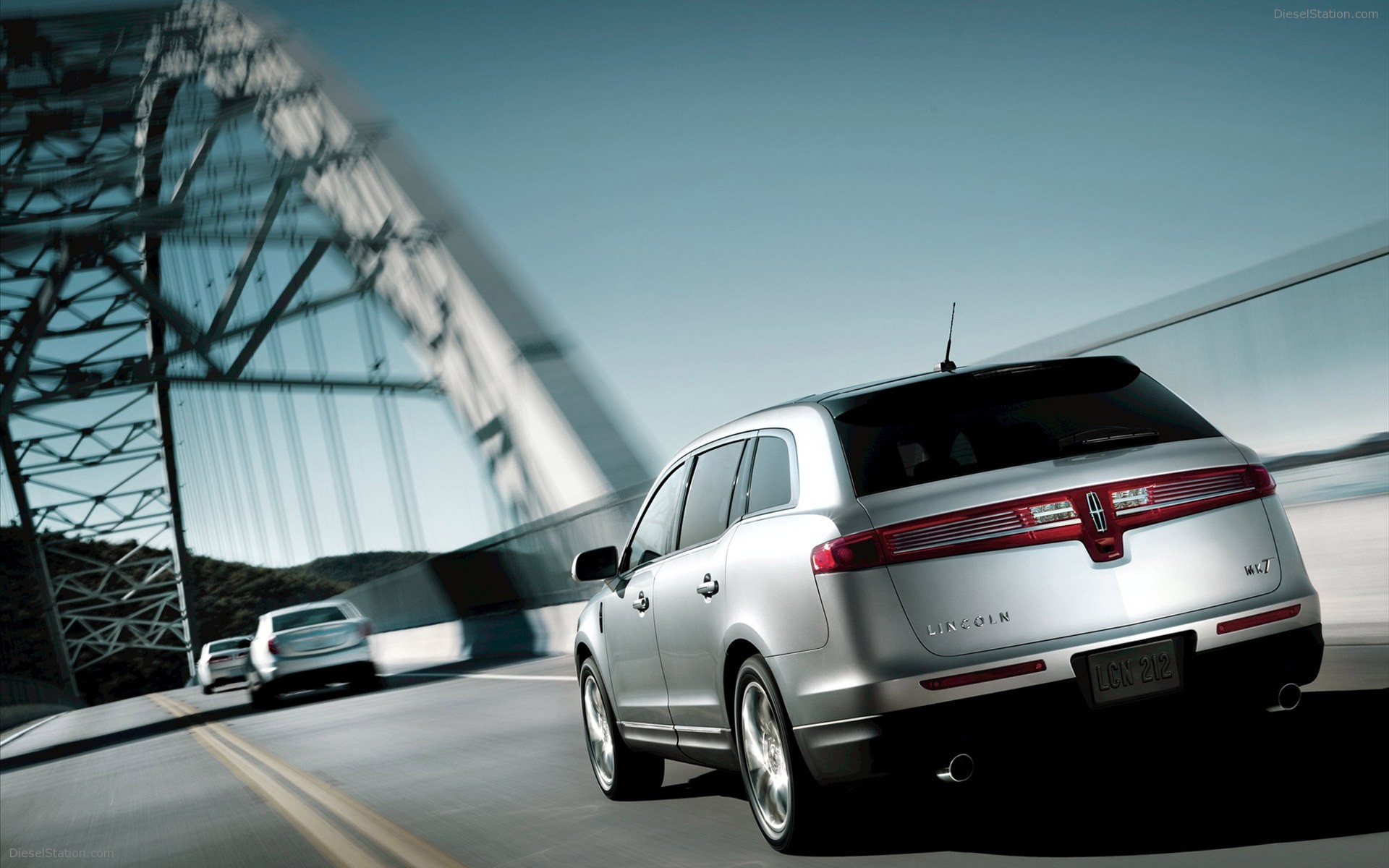 Lincoln MKT Town Car 2011