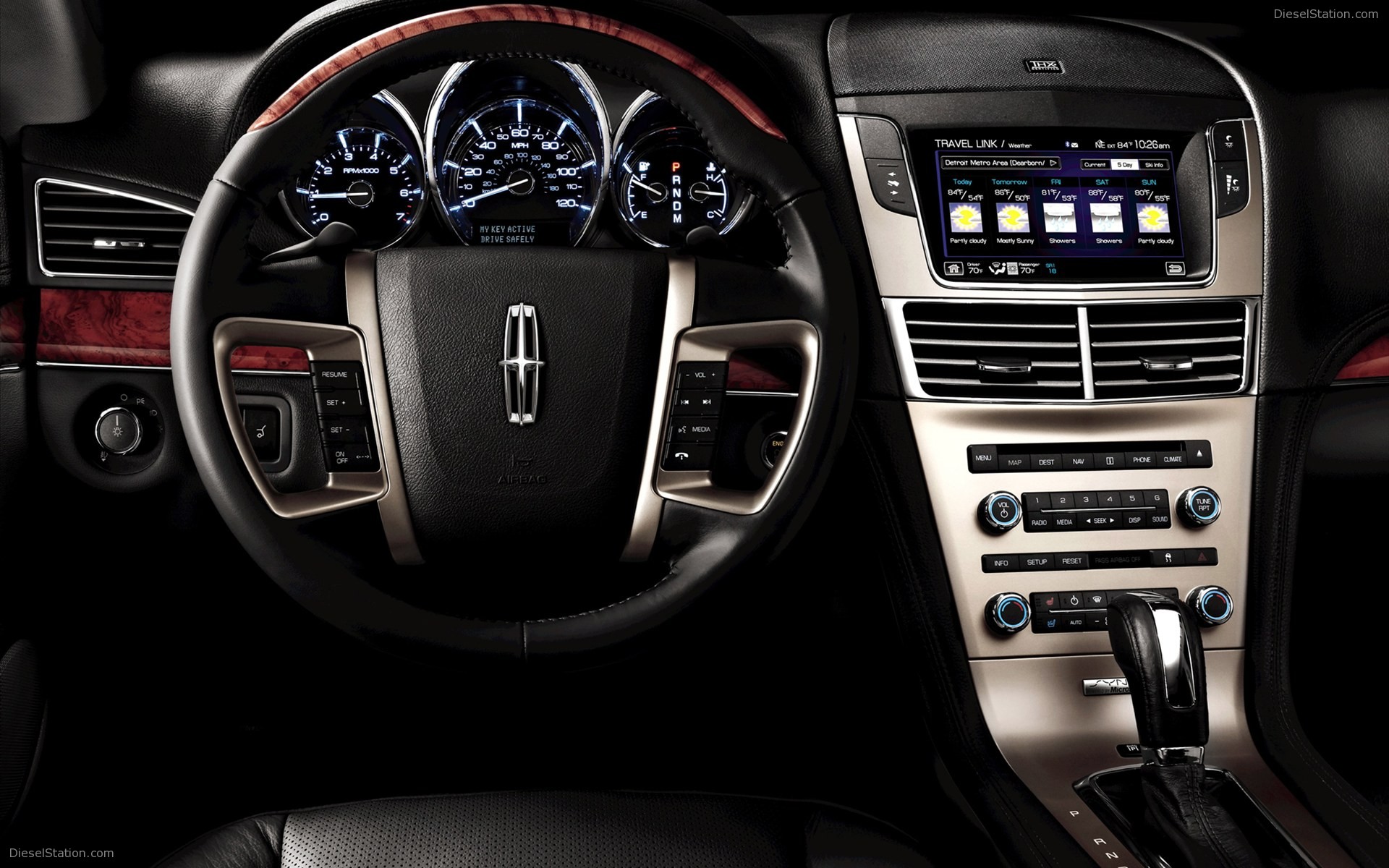 Lincoln MKT Town Car 2011