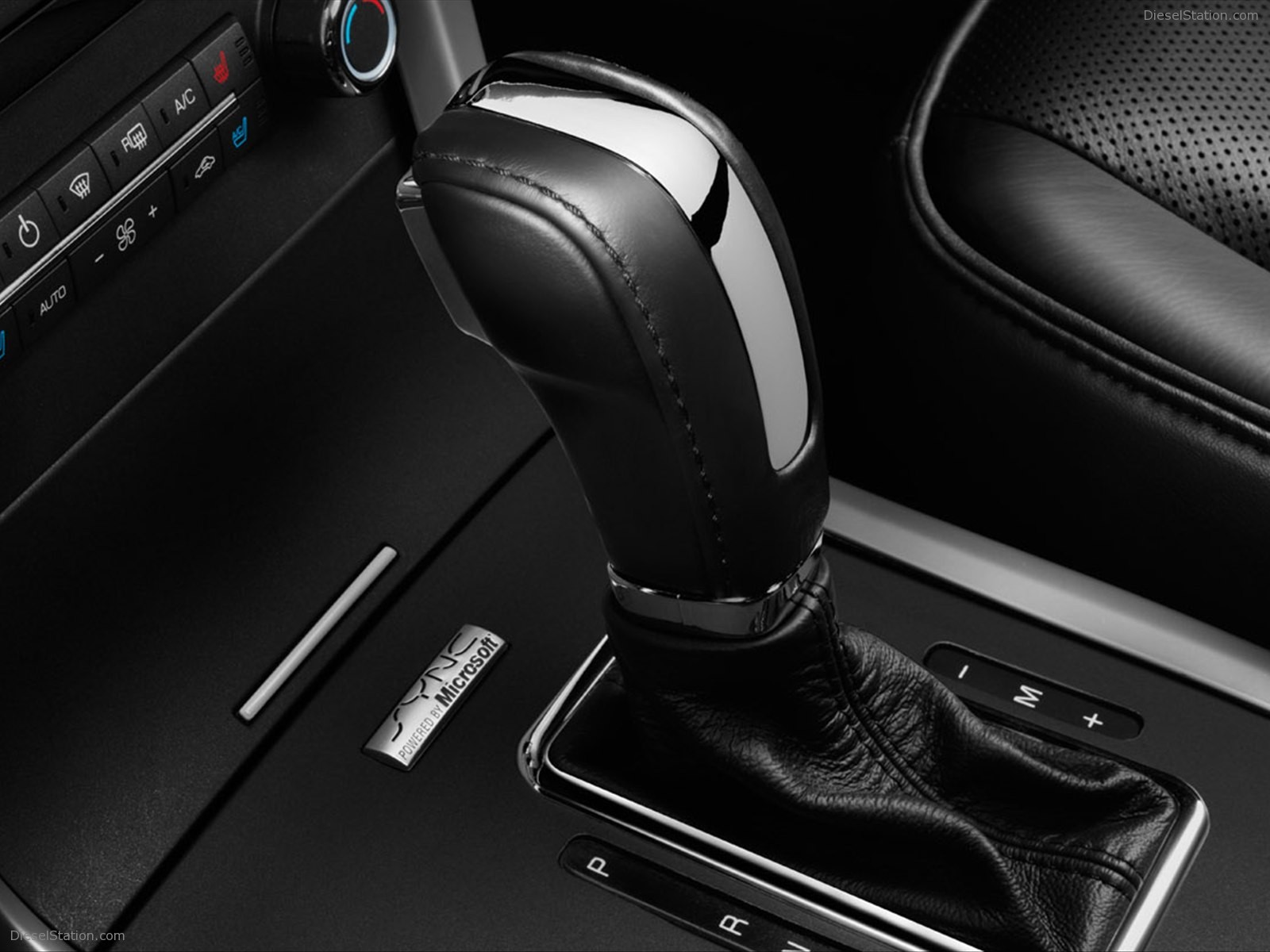 Lincoln MKZ Hybrid 2012