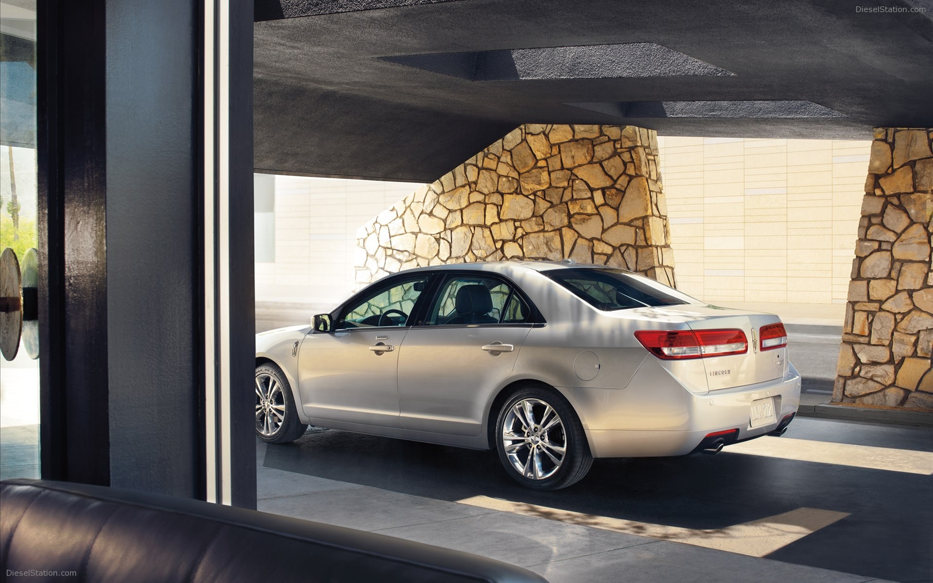 Lincoln MKZ Hybrid 2012
