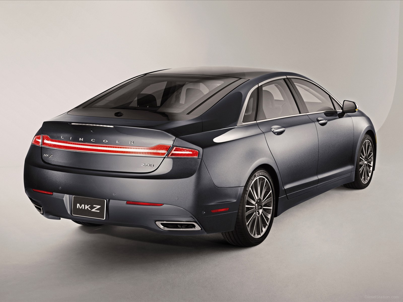 Lincoln MKZ Hybrid 2013