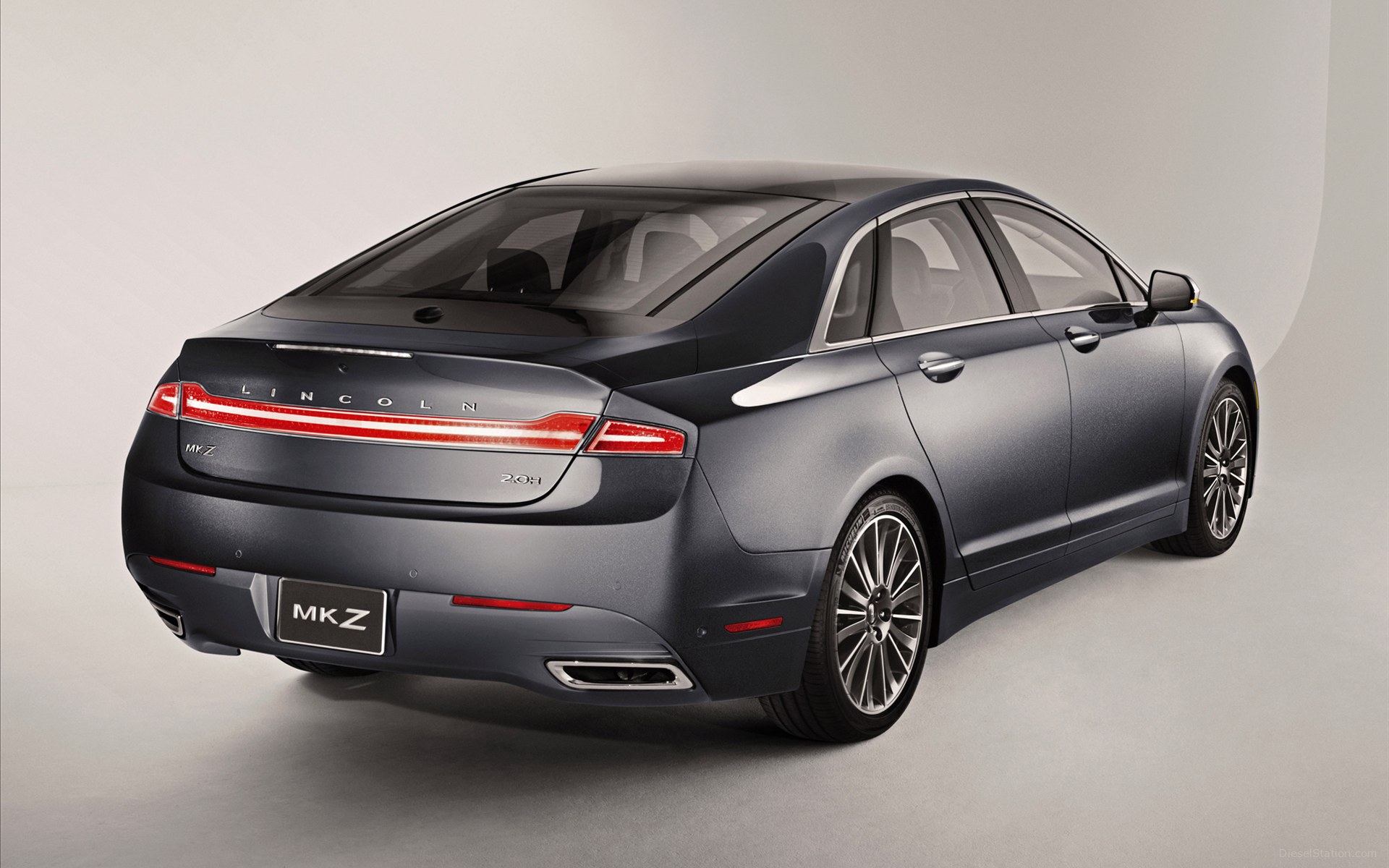 Lincoln MKZ Hybrid 2013