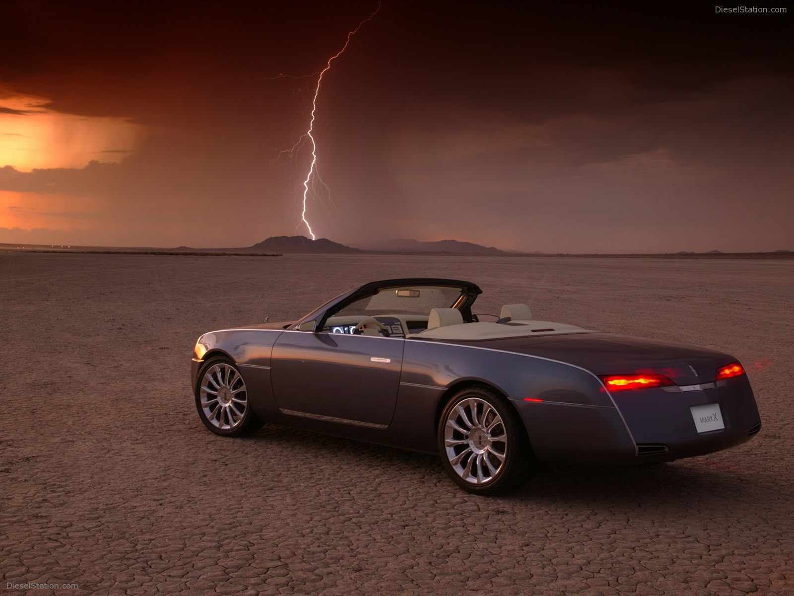 Lincoln Mark X Concept 2004