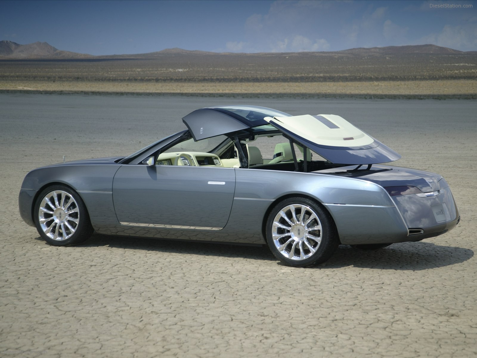 Lincoln Mark X Concept 2004
