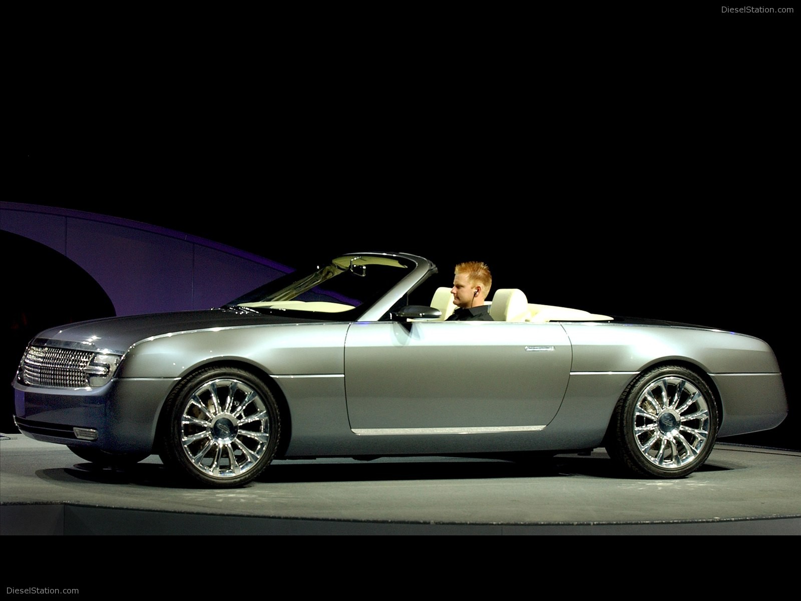Lincoln Mark X Concept 2004