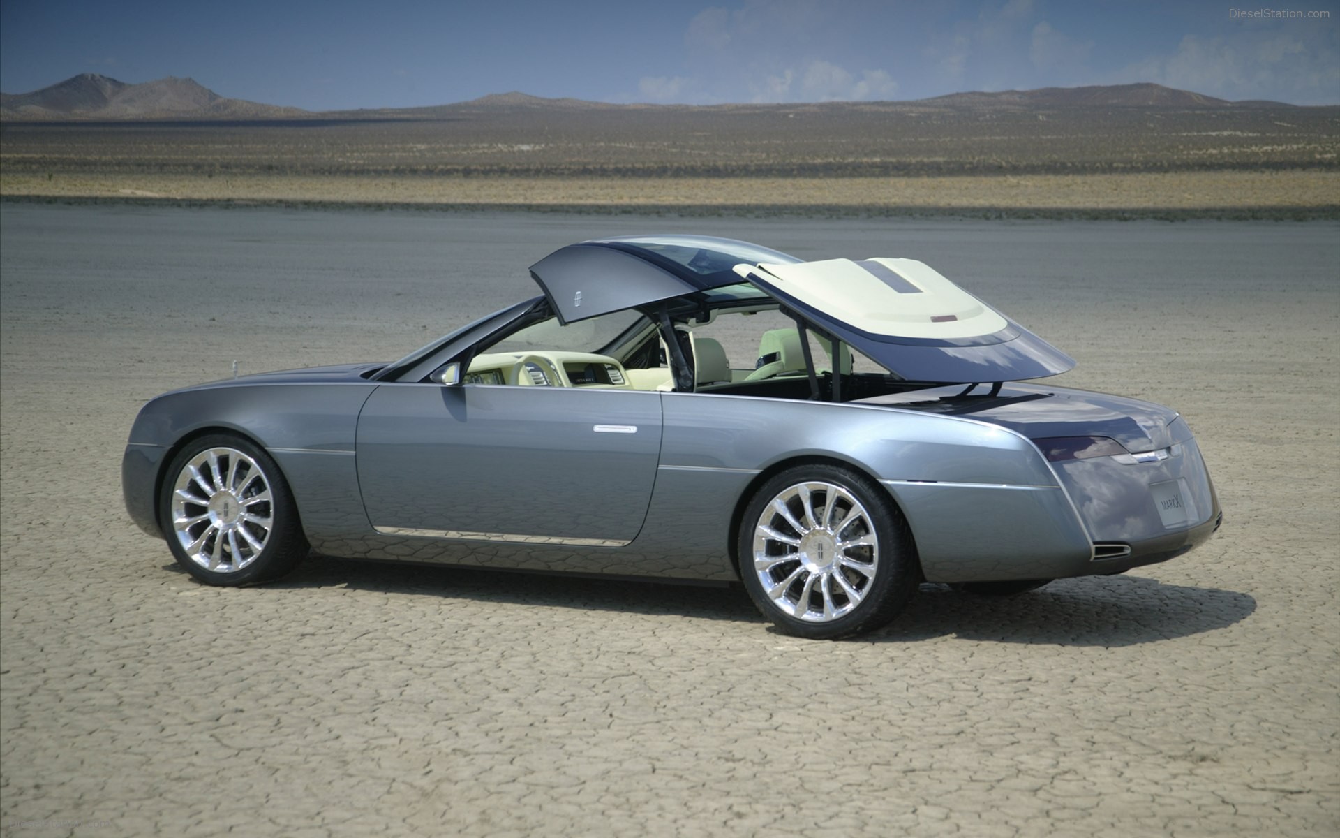Lincoln Mark X Concept 2004