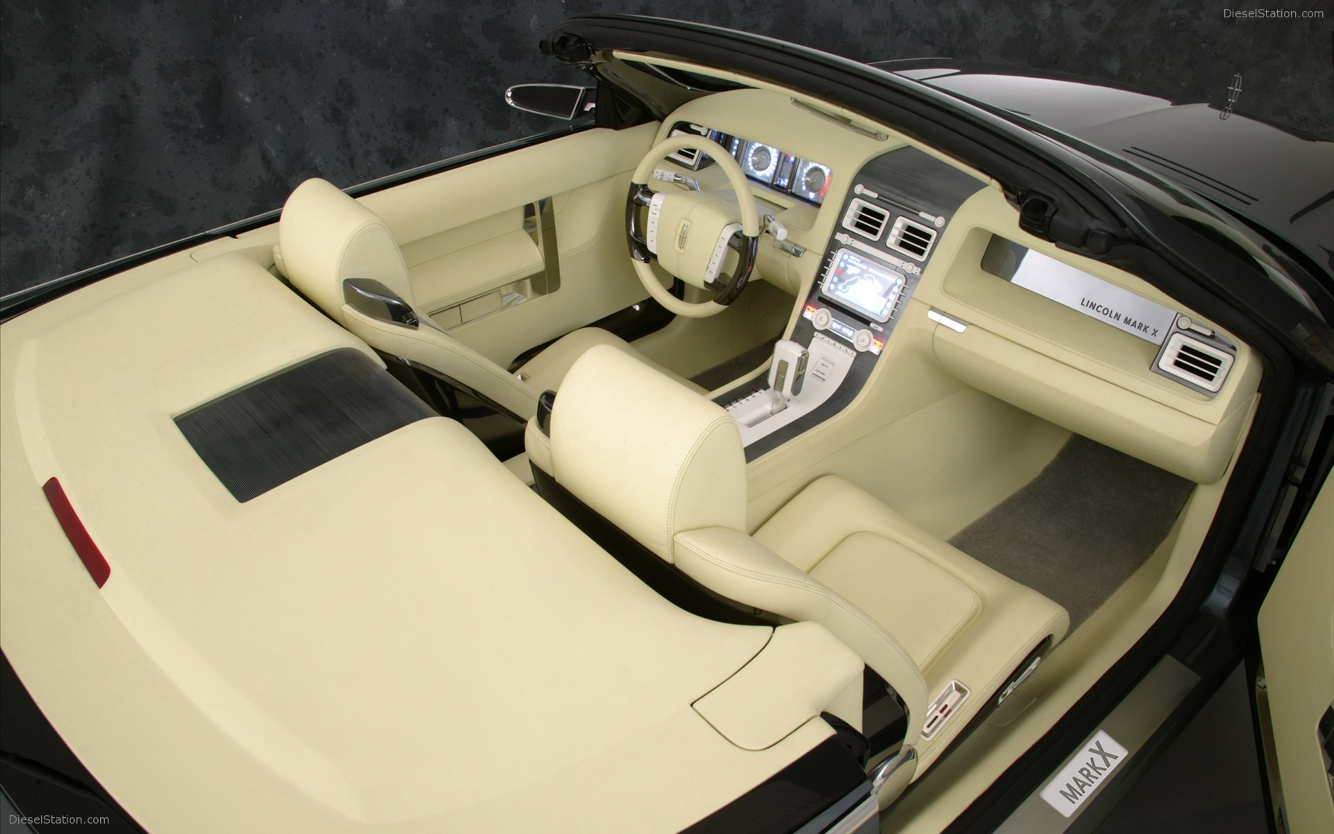 Lincoln Mark X Concept 2004
