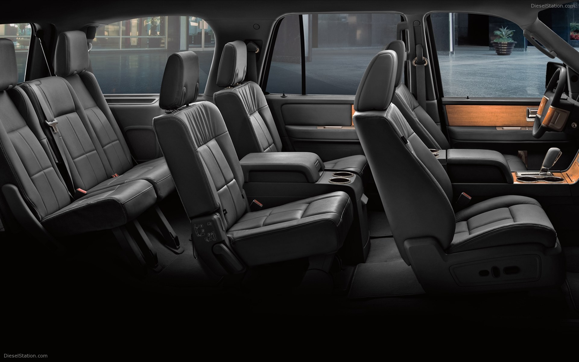 Lincoln Navigator 2011