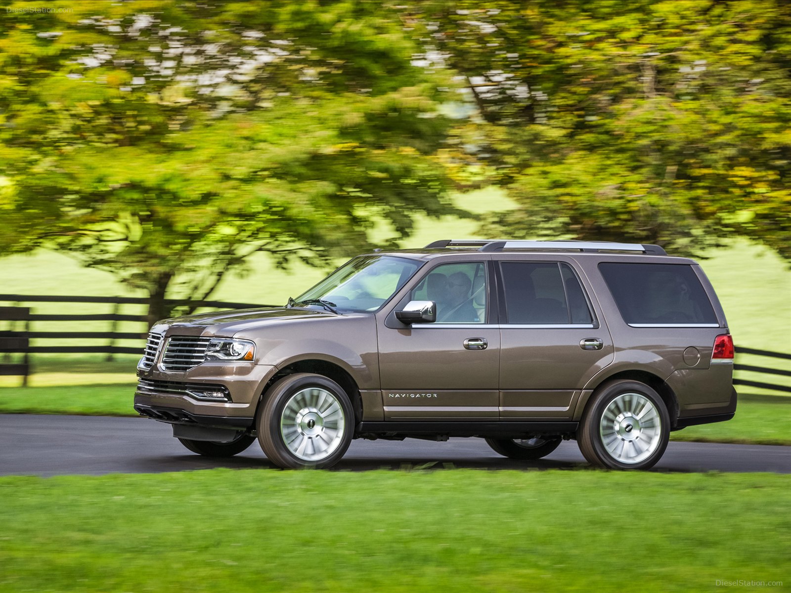 Lincoln Navigator 2015