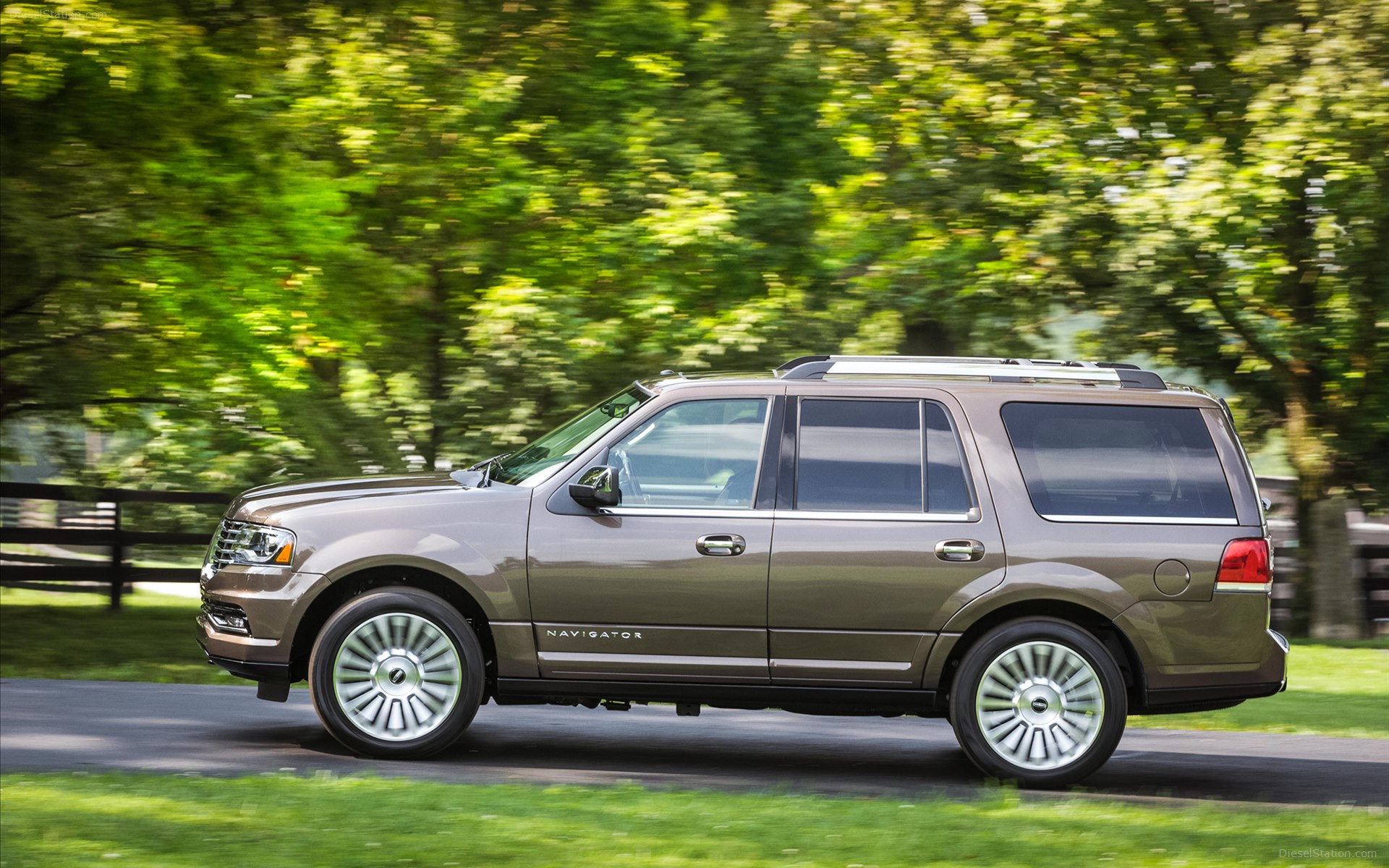 Lincoln Navigator 2015