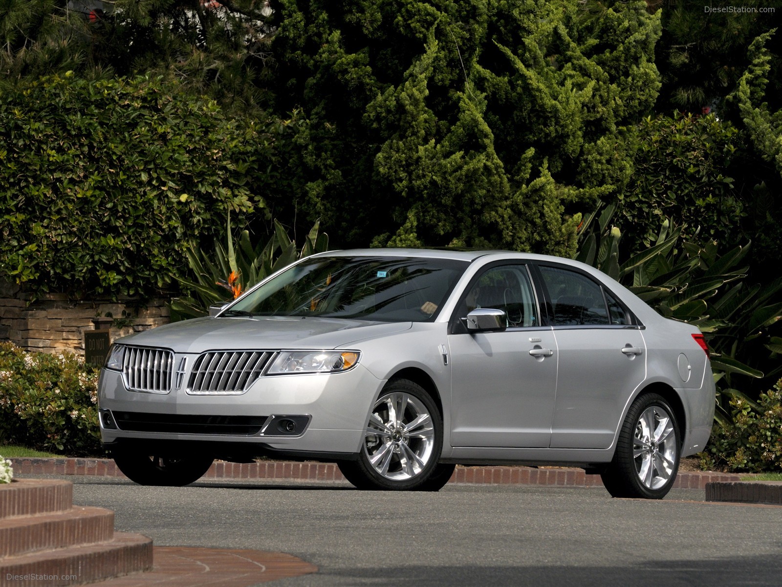 New Lincoln MKZ Executive Package