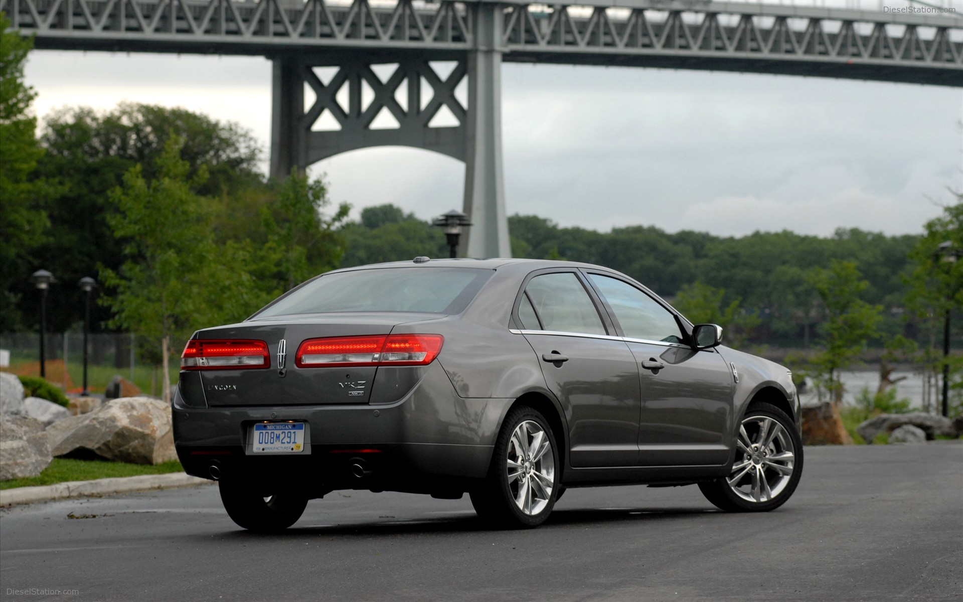 New Lincoln MKZ Executive Package
