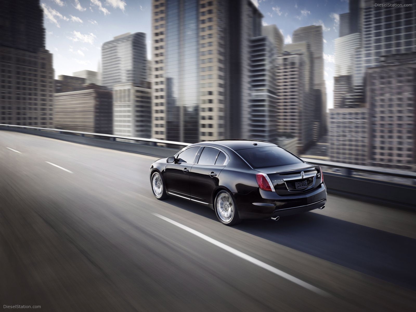 2009 Lincoln MKS Pictures