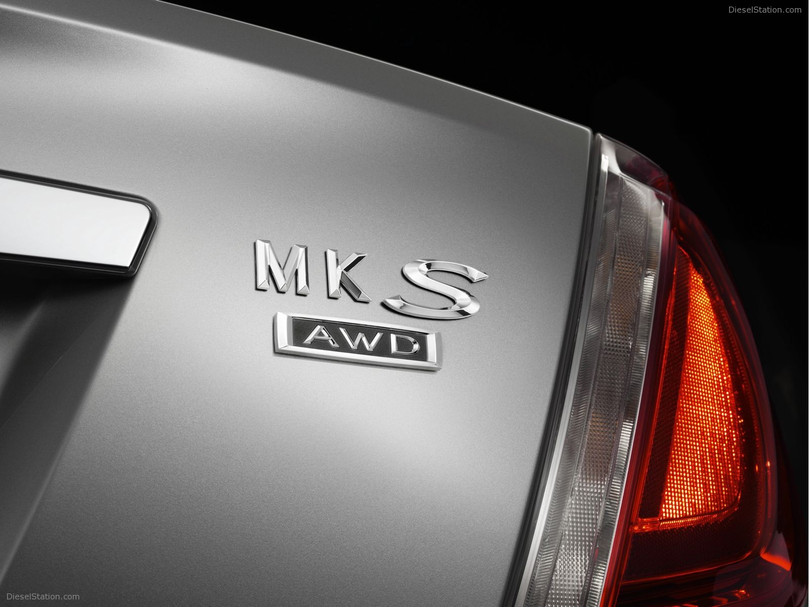 2009 Lincoln MKS Pictures