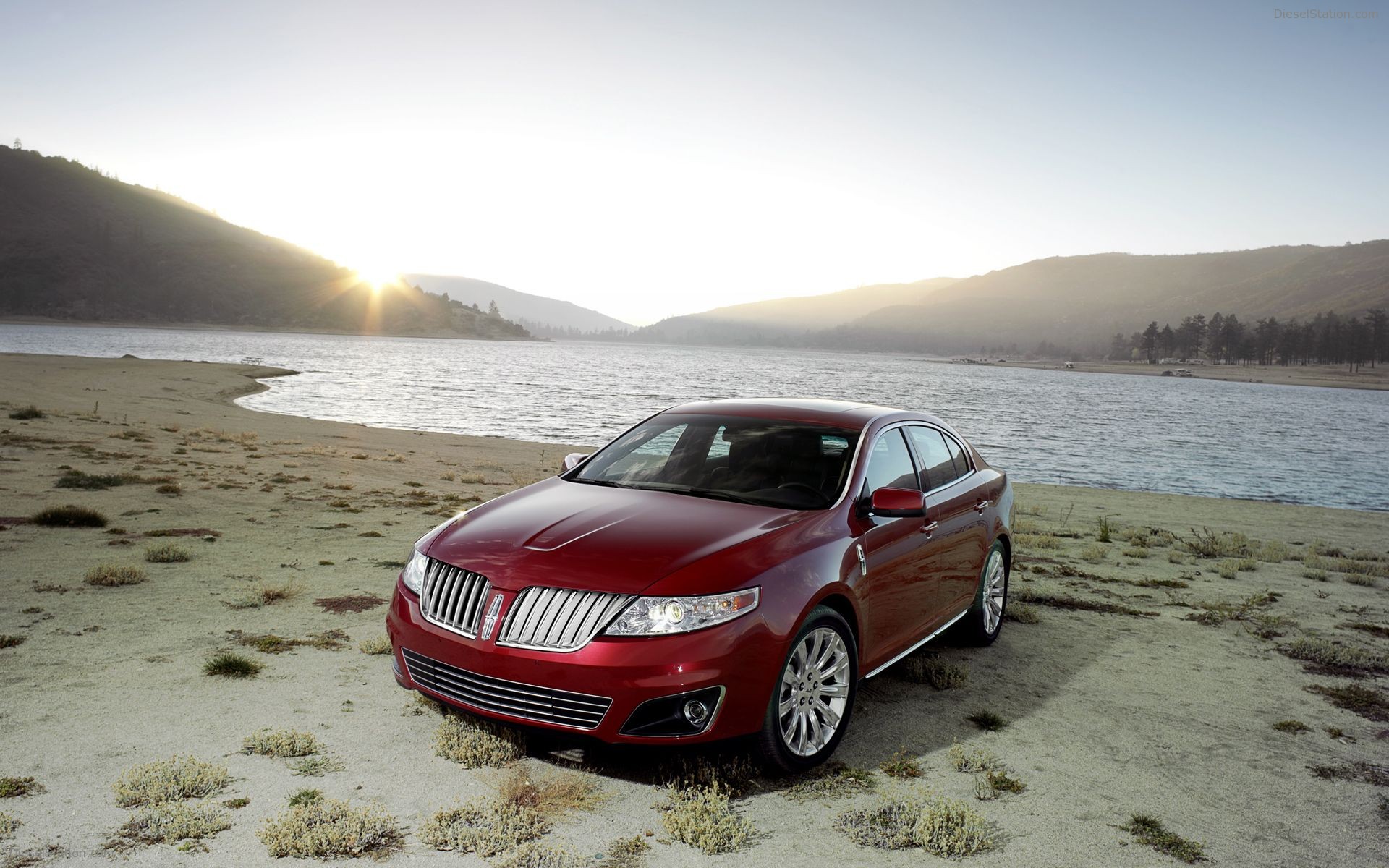 2009 Lincoln MKS Pictures