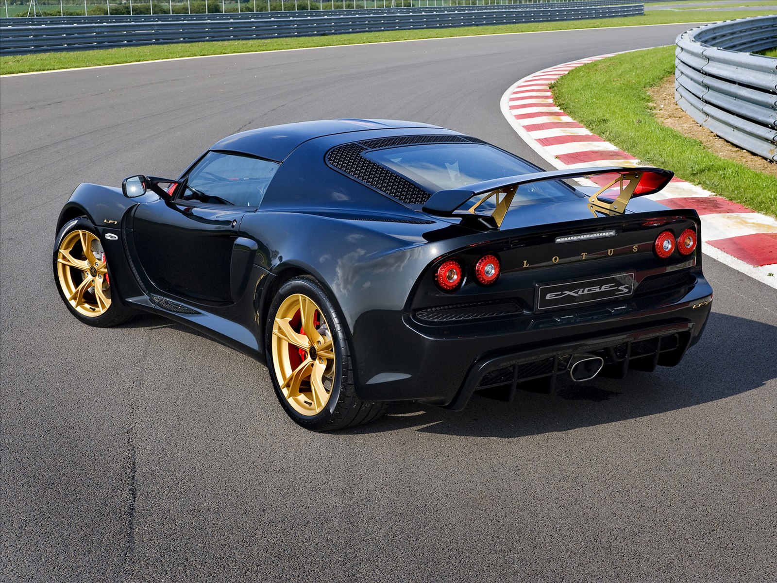 Lotus Exige LF1 2014