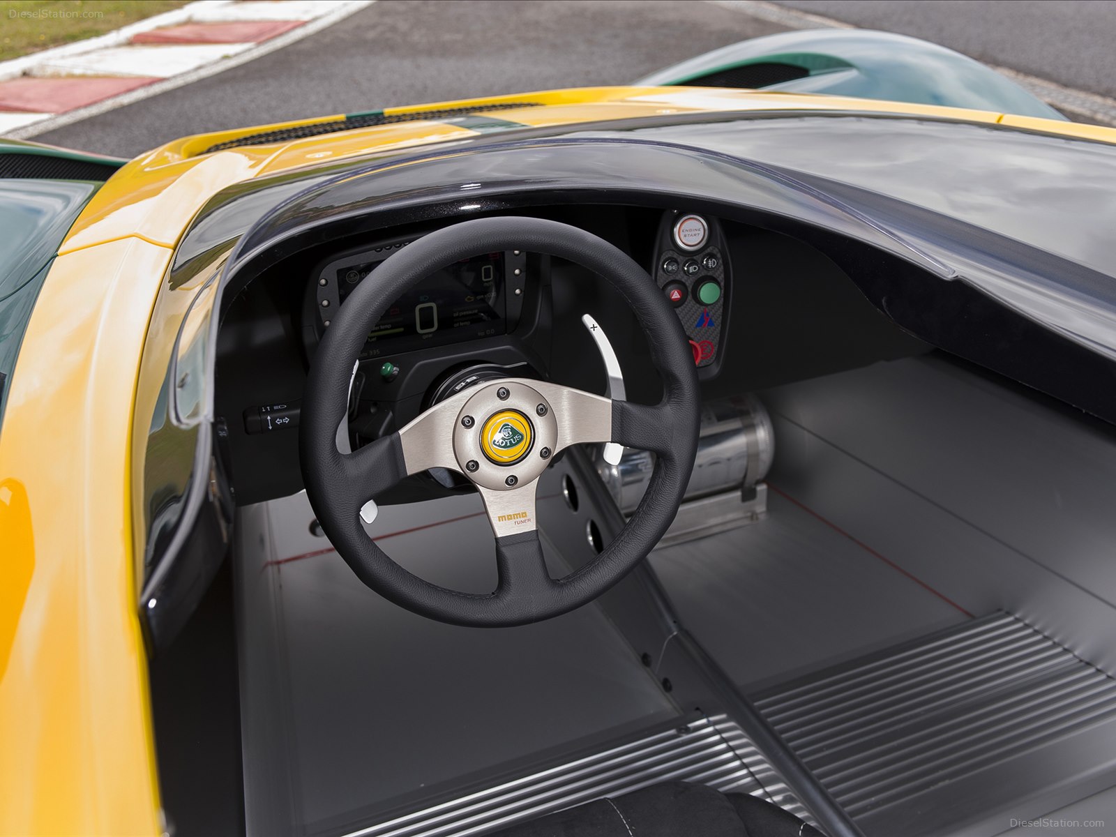 Lotus 3 Eleven 2016