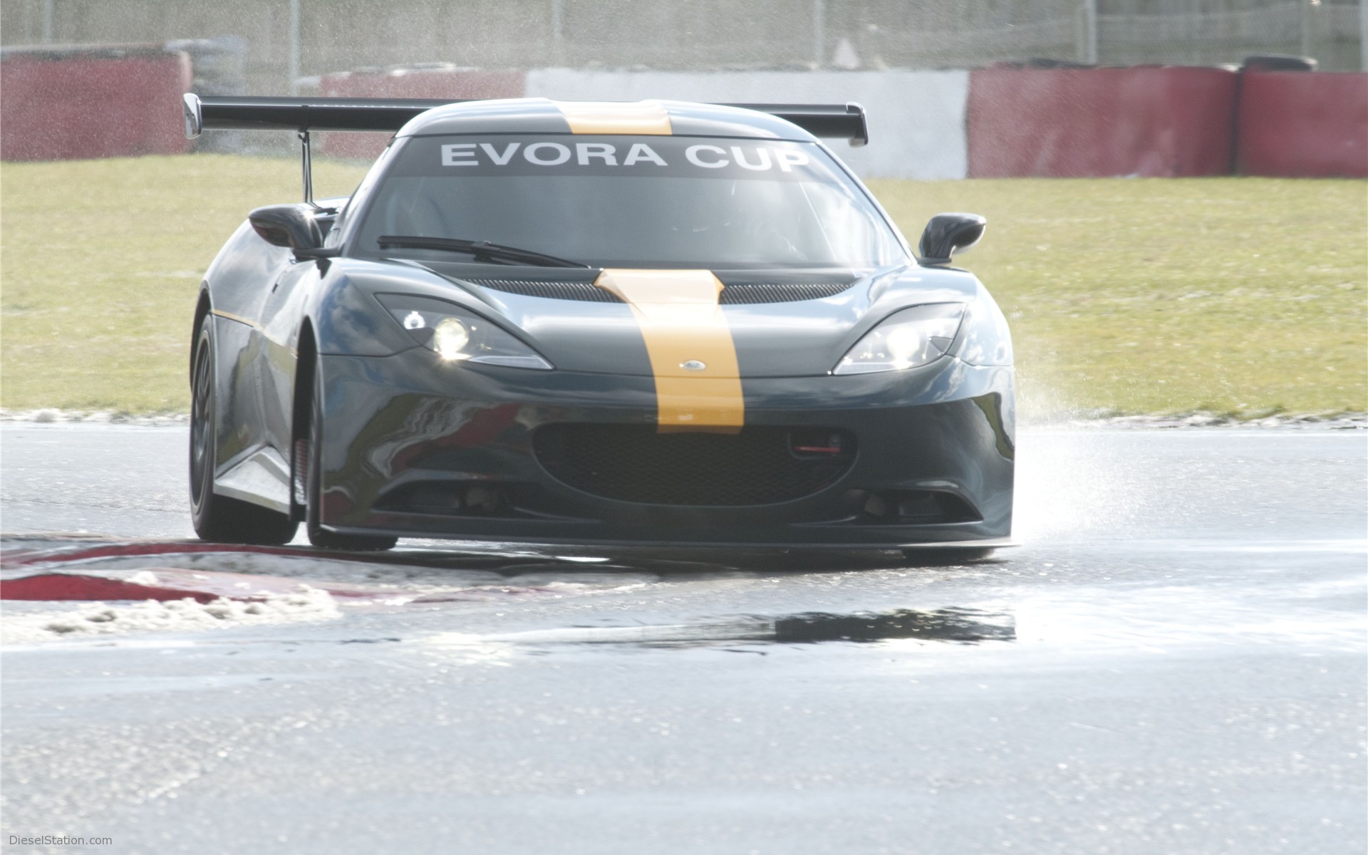 Lotus Evora Cup Race Car 2010