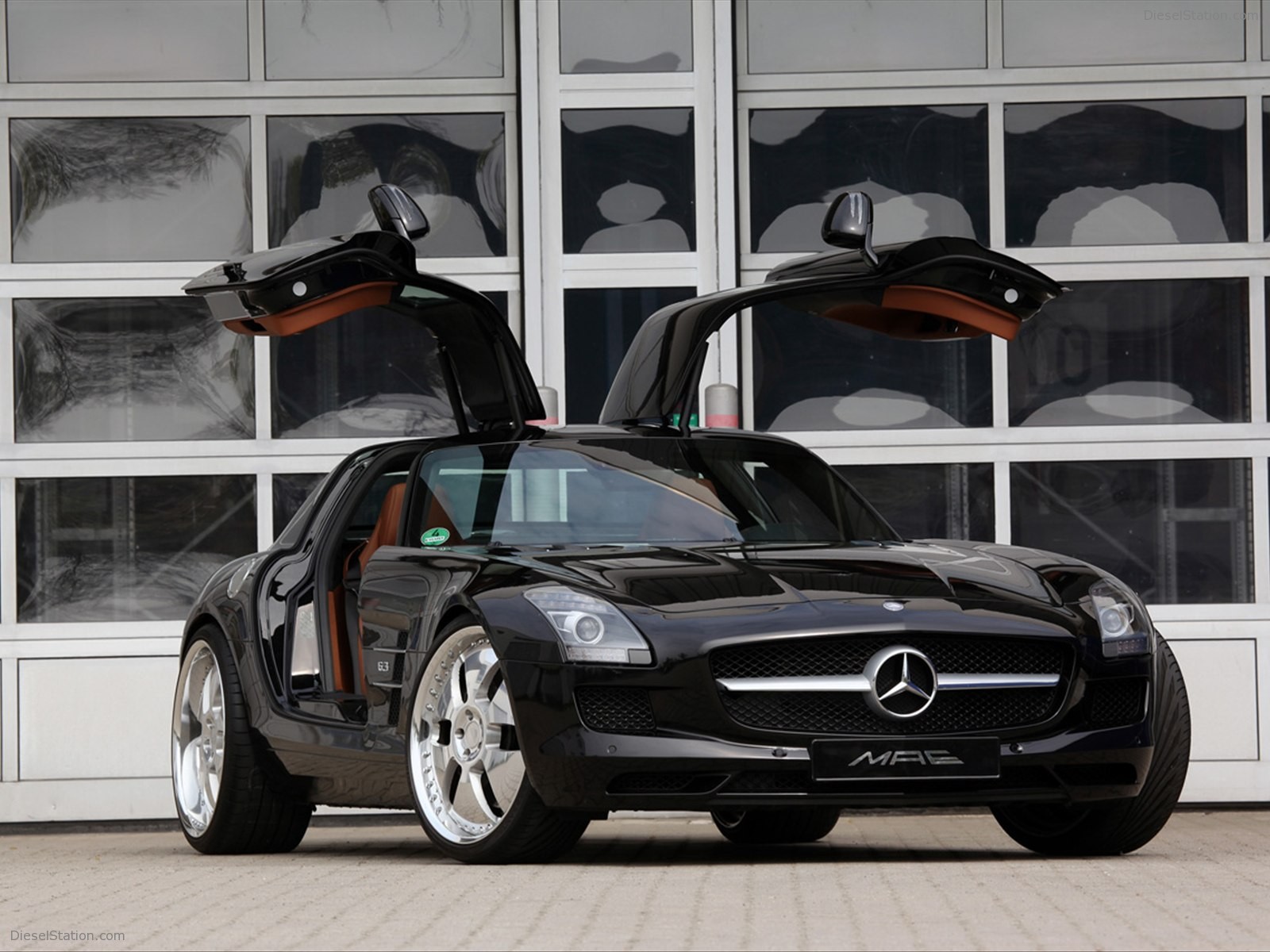 Mercedes-Benz SLS - MAE Design GmbH