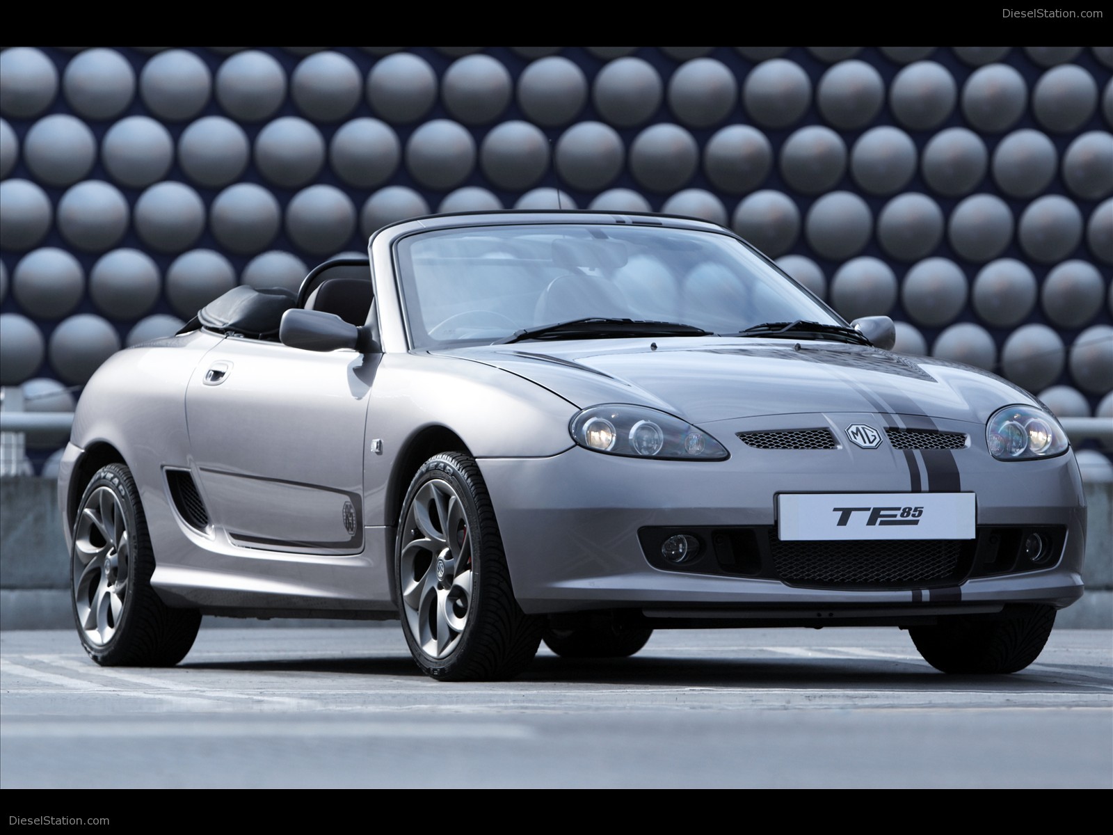 MG TF135 85