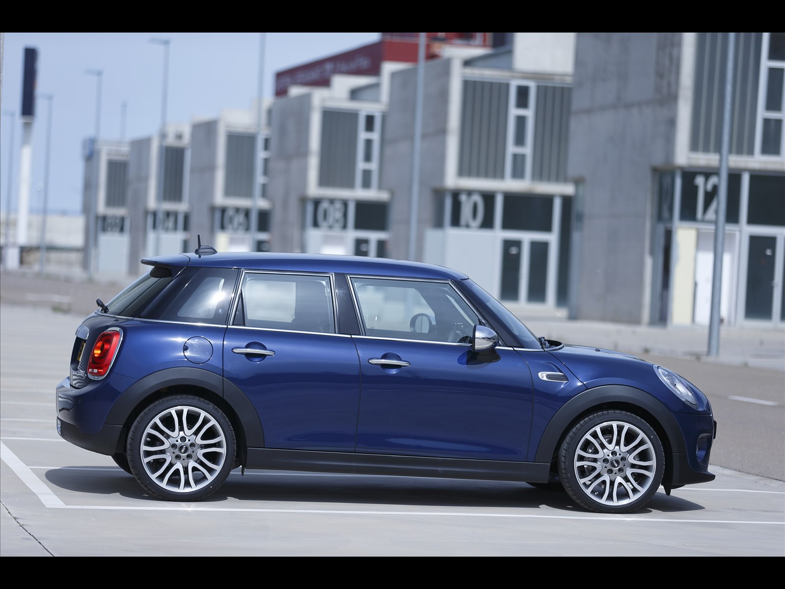 Mini Cooper 5-door 2015