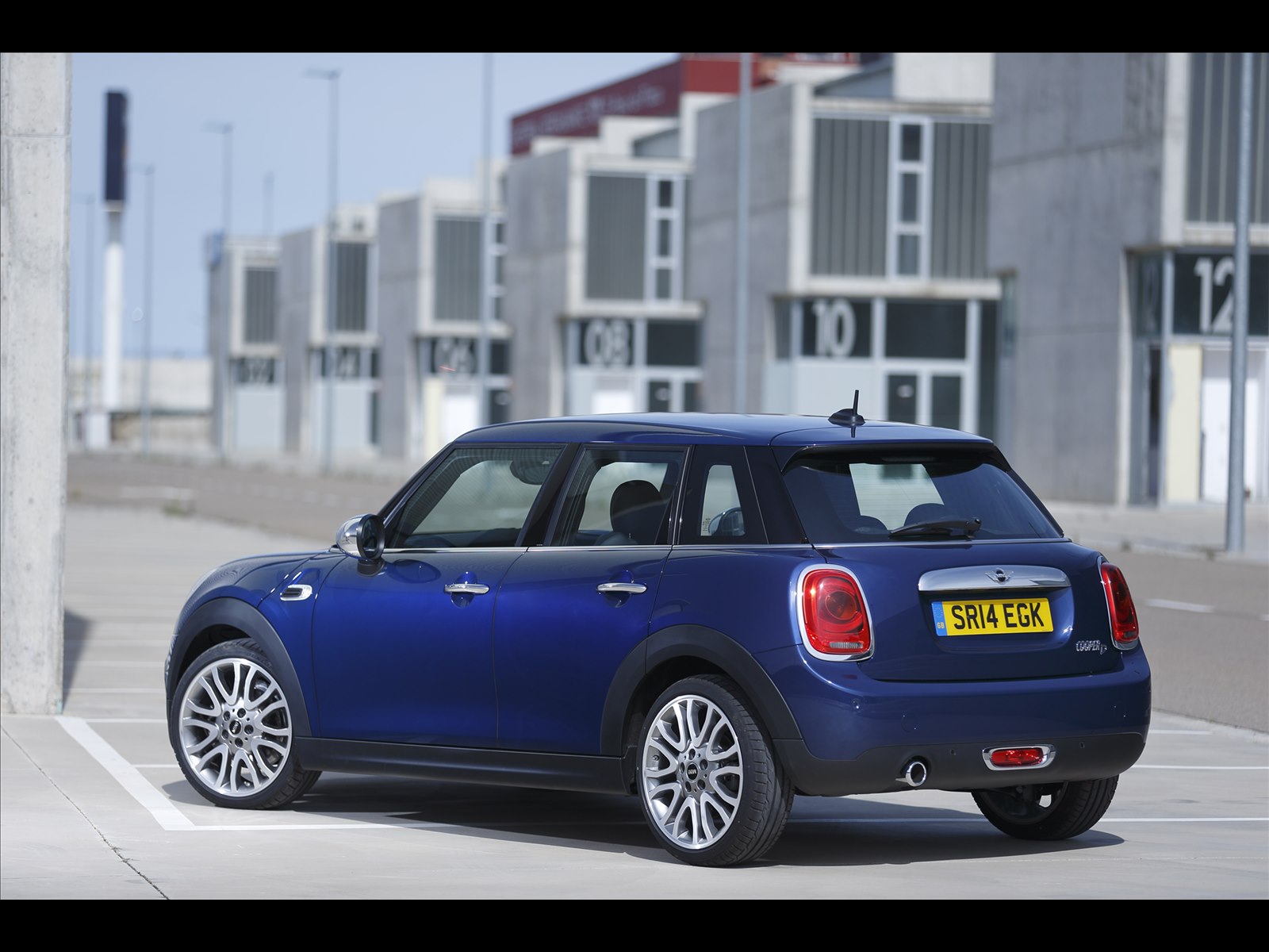 Mini Cooper 5-door 2015