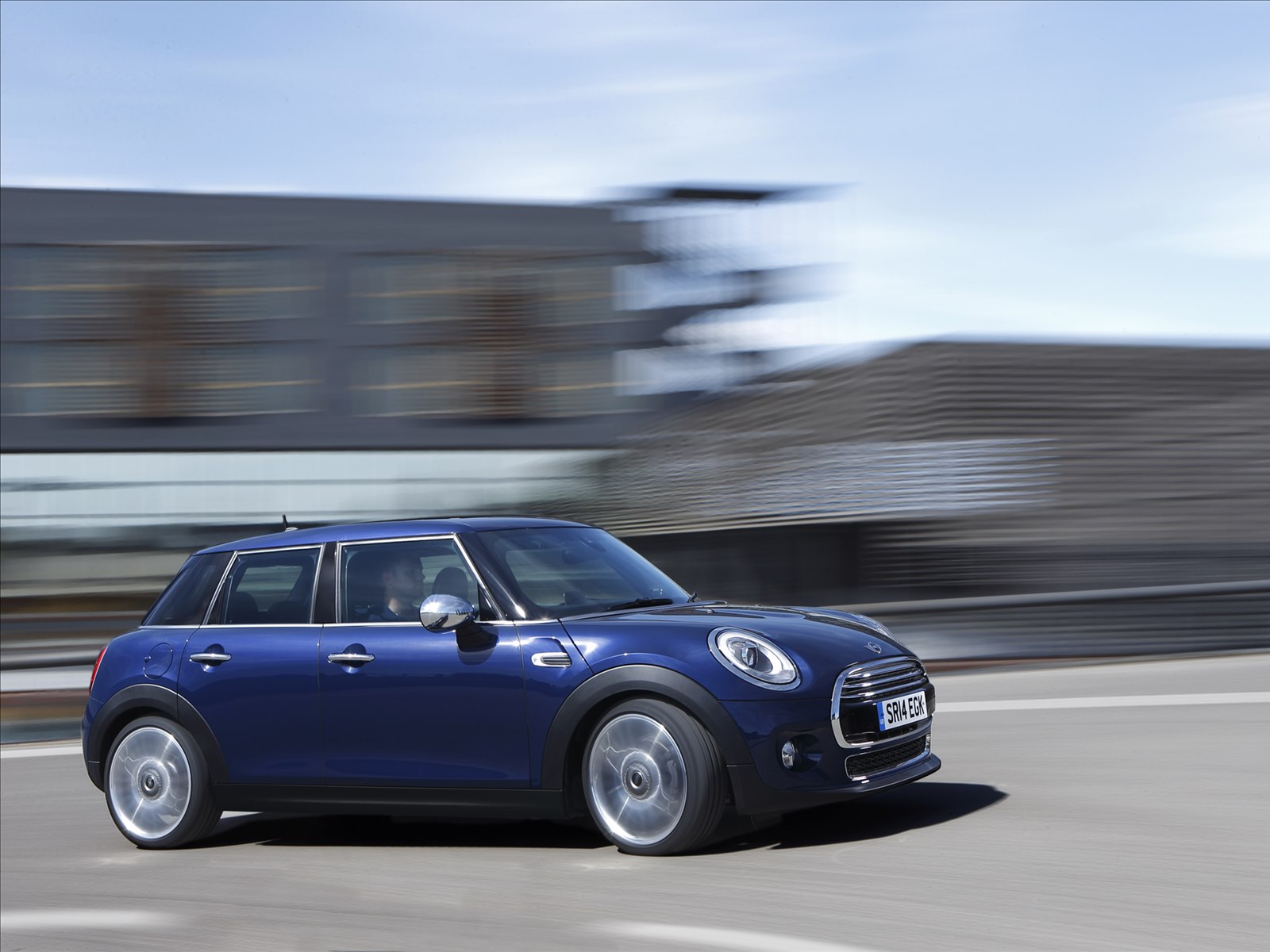 Mini Cooper 5-door 2015