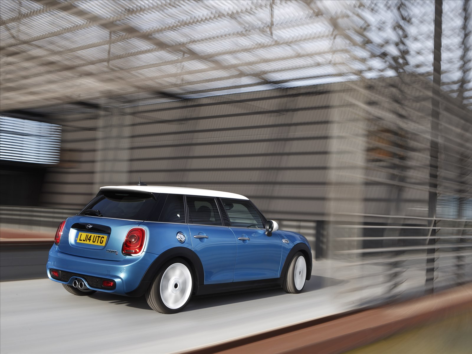 Mini Cooper 5-door 2015