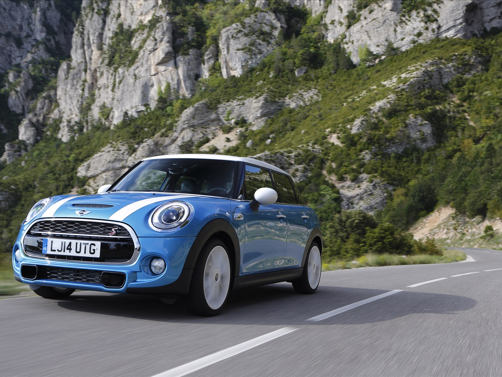 Mini Cooper 5-door 2015