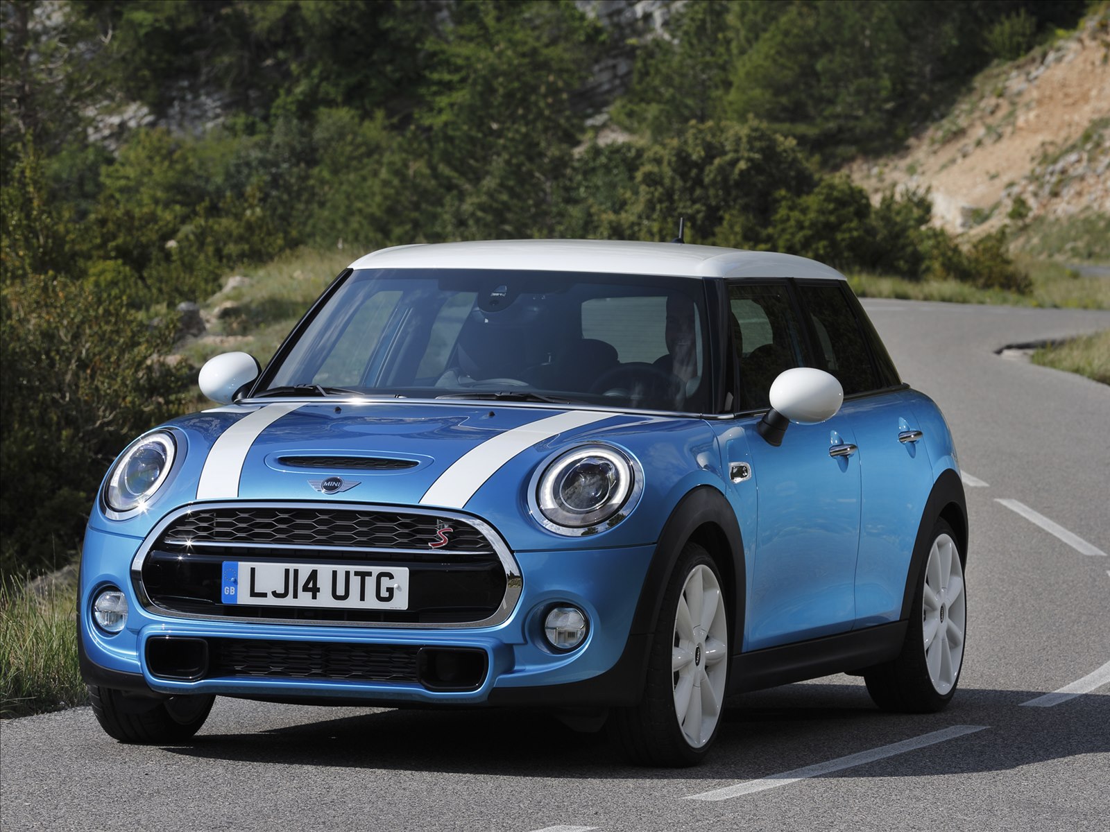 Mini Cooper 5-door 2015
