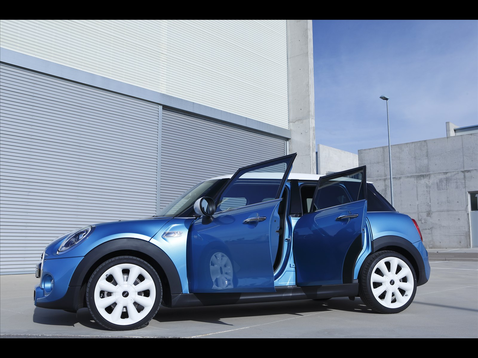 Mini Cooper 5-door 2015