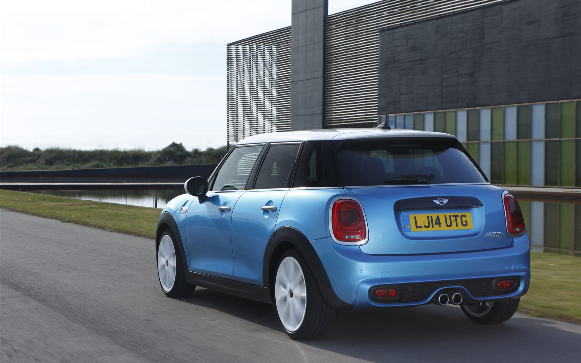 Mini Cooper 5-door 2015