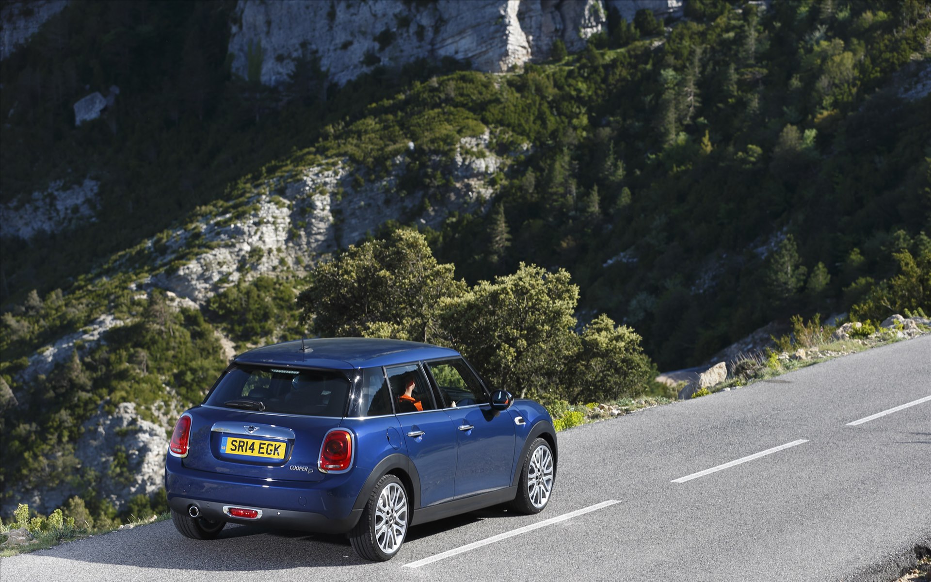 Mini Cooper 5-door 2015