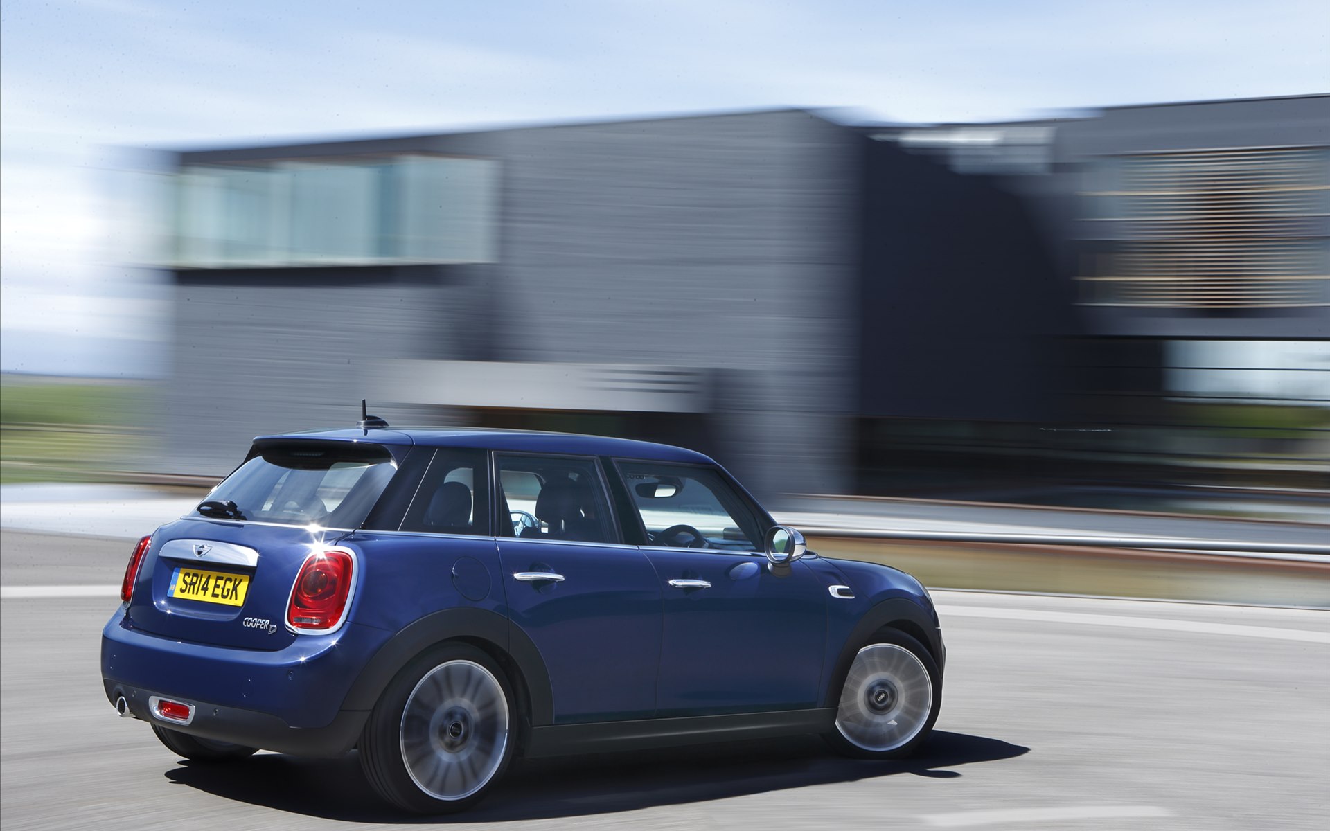 Mini Cooper 5-door 2015