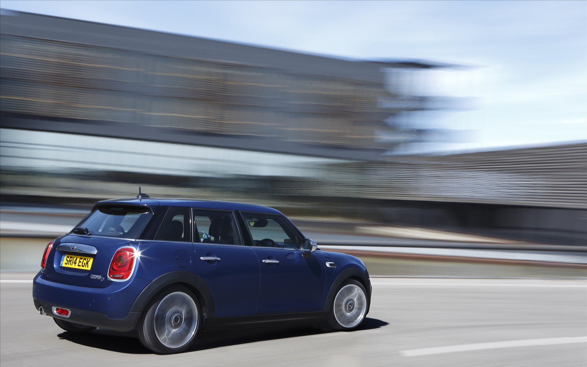 Mini Cooper 5-door 2015