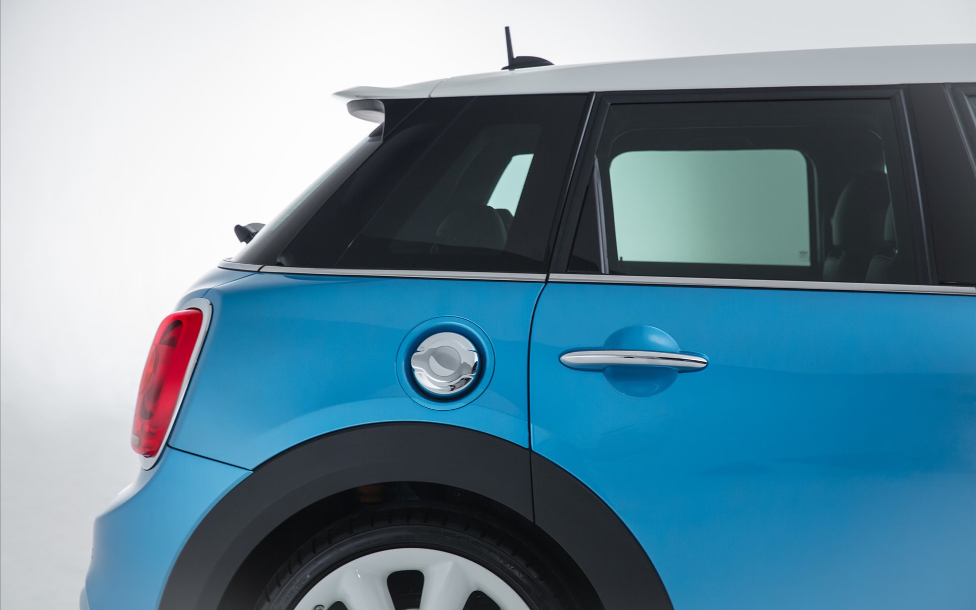 Mini Cooper 5-door 2015