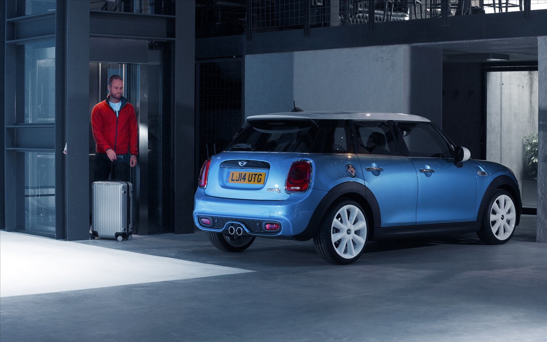 Mini Cooper 5-door 2015