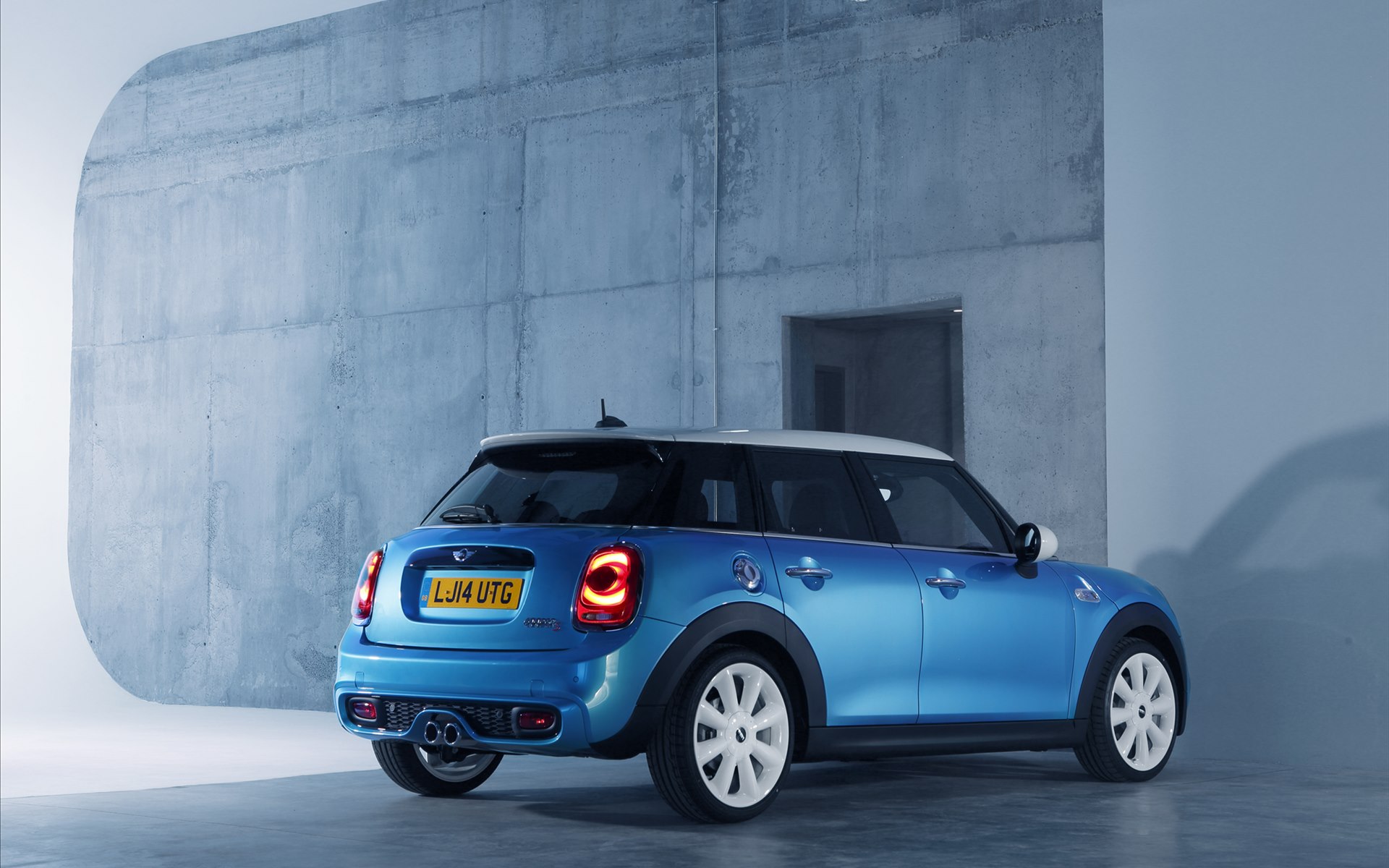 Mini Cooper 5-door 2015