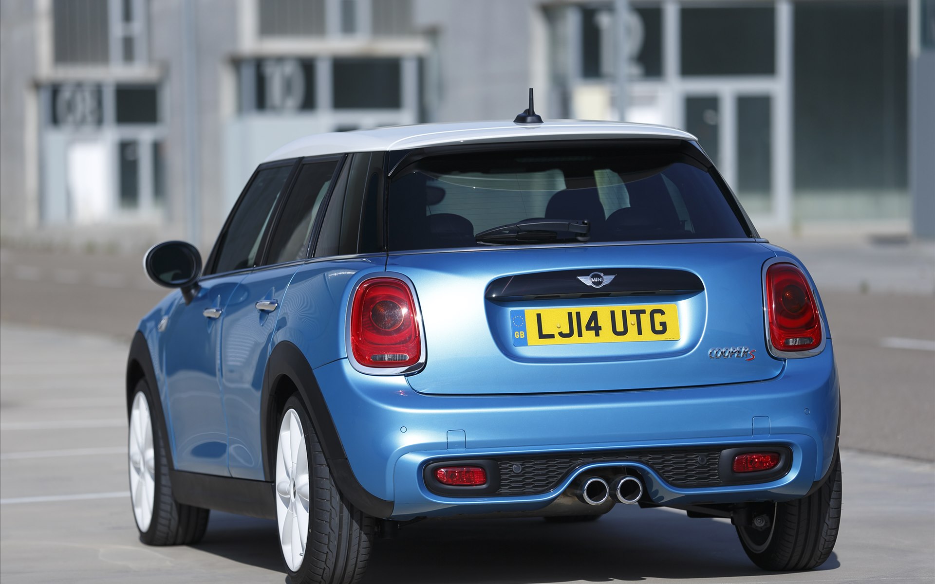 Mini Cooper 5-door 2015