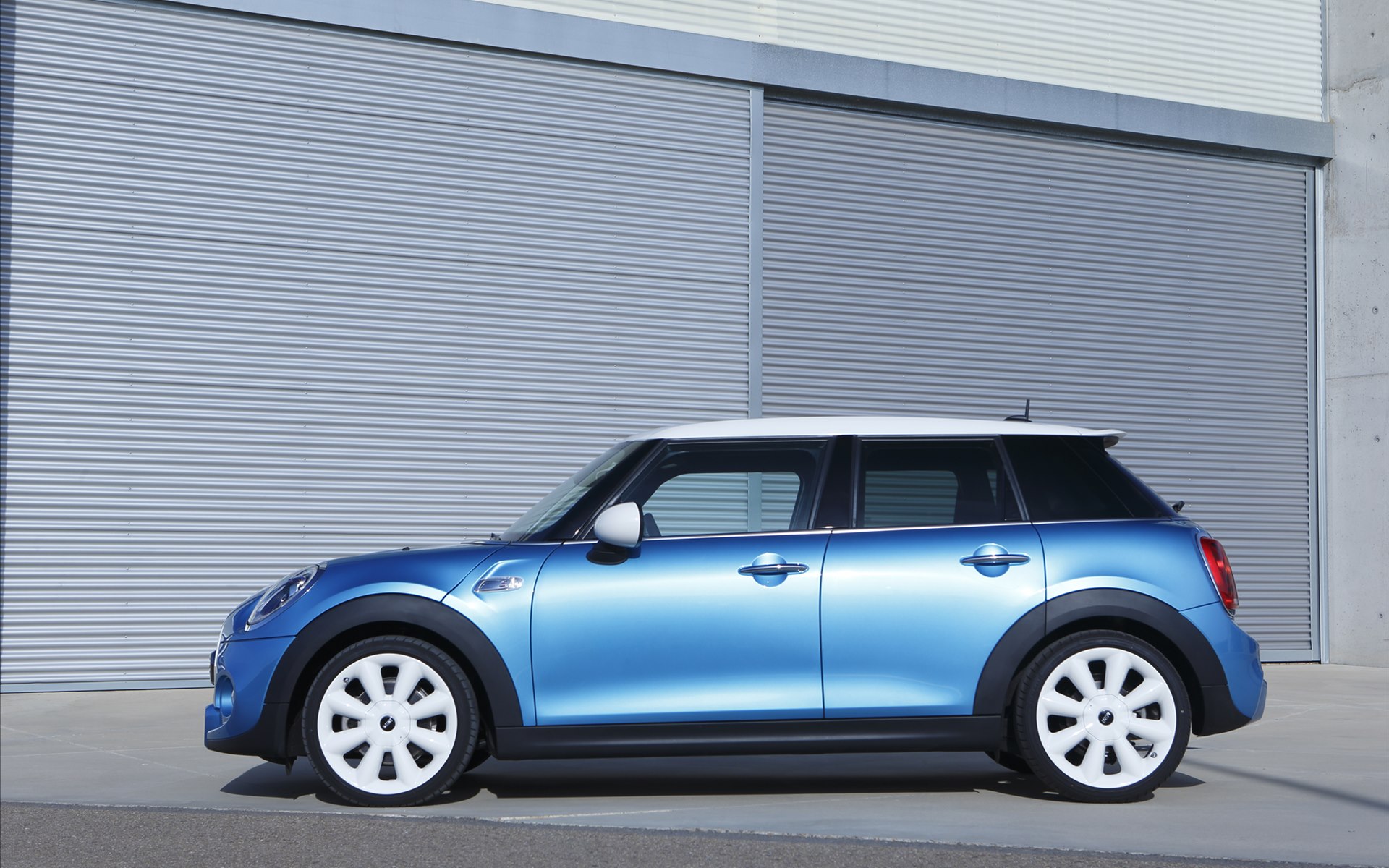 Mini Cooper 5-door 2015