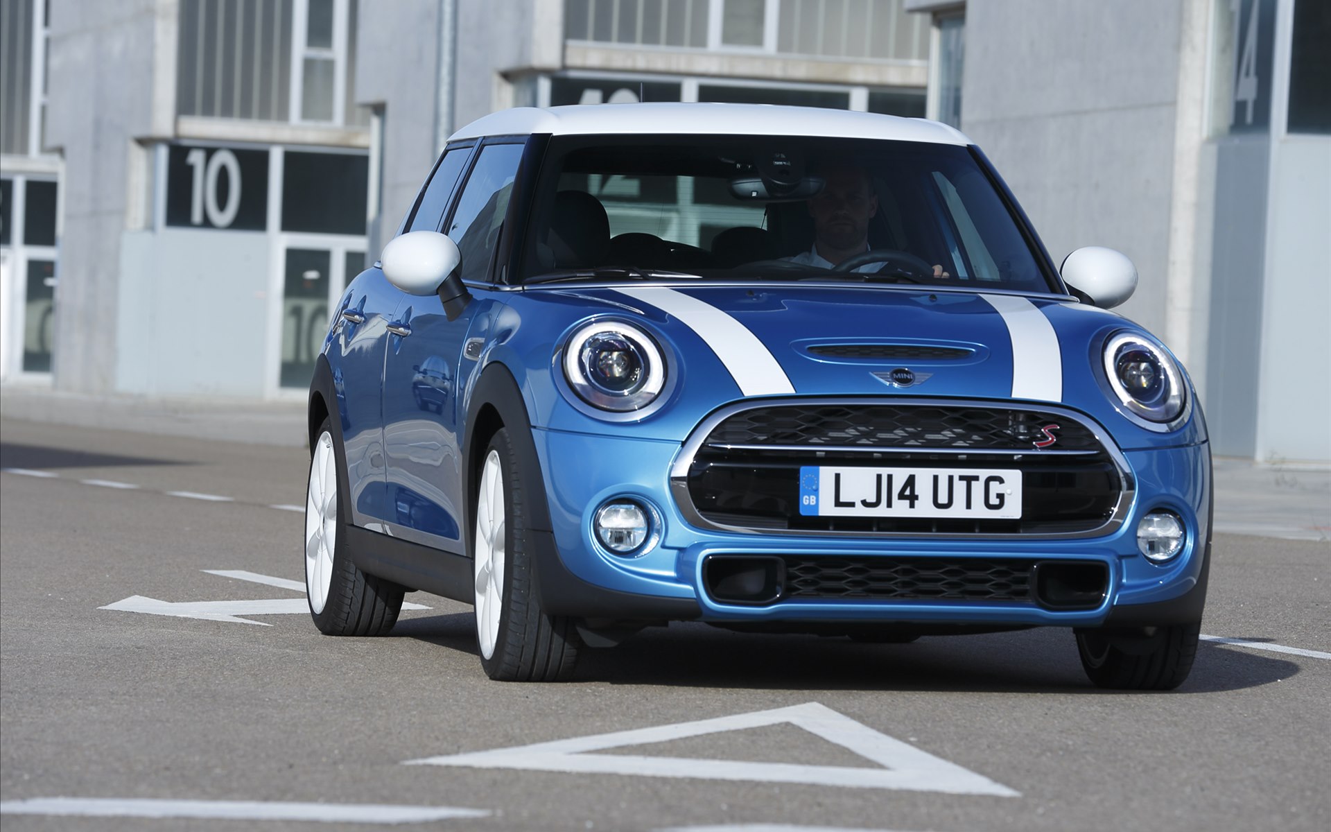 Mini Cooper 5-door 2015