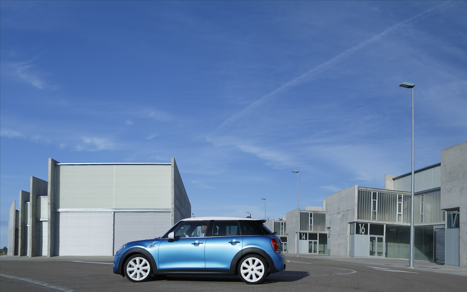 Mini Cooper 5-door 2015