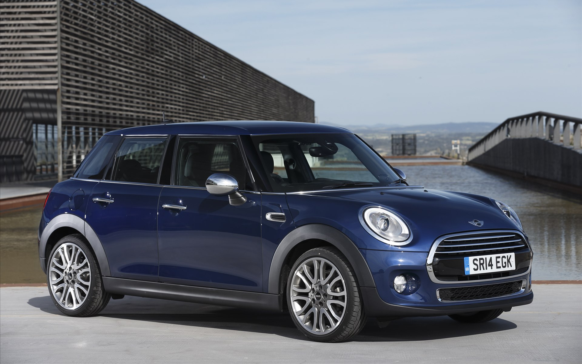 Mini Cooper 5-door 2015