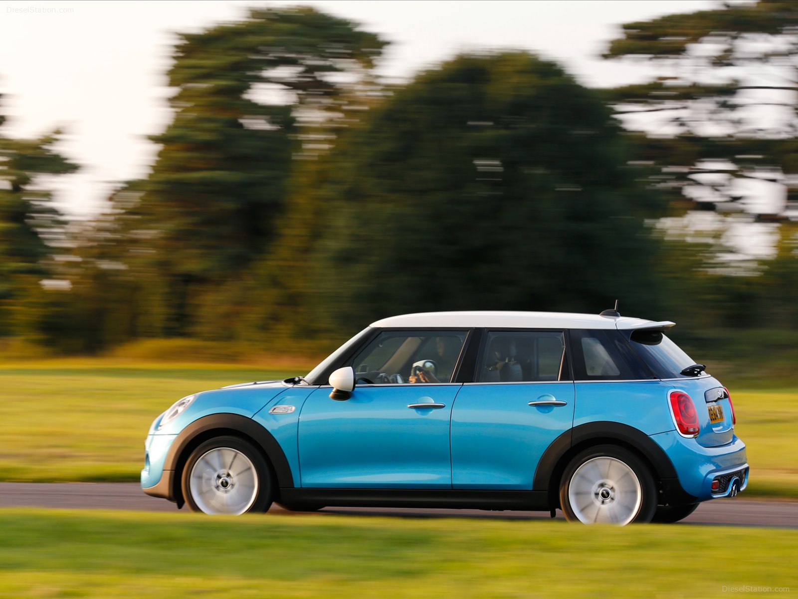 Mini Cooper SD 5 Door 2015