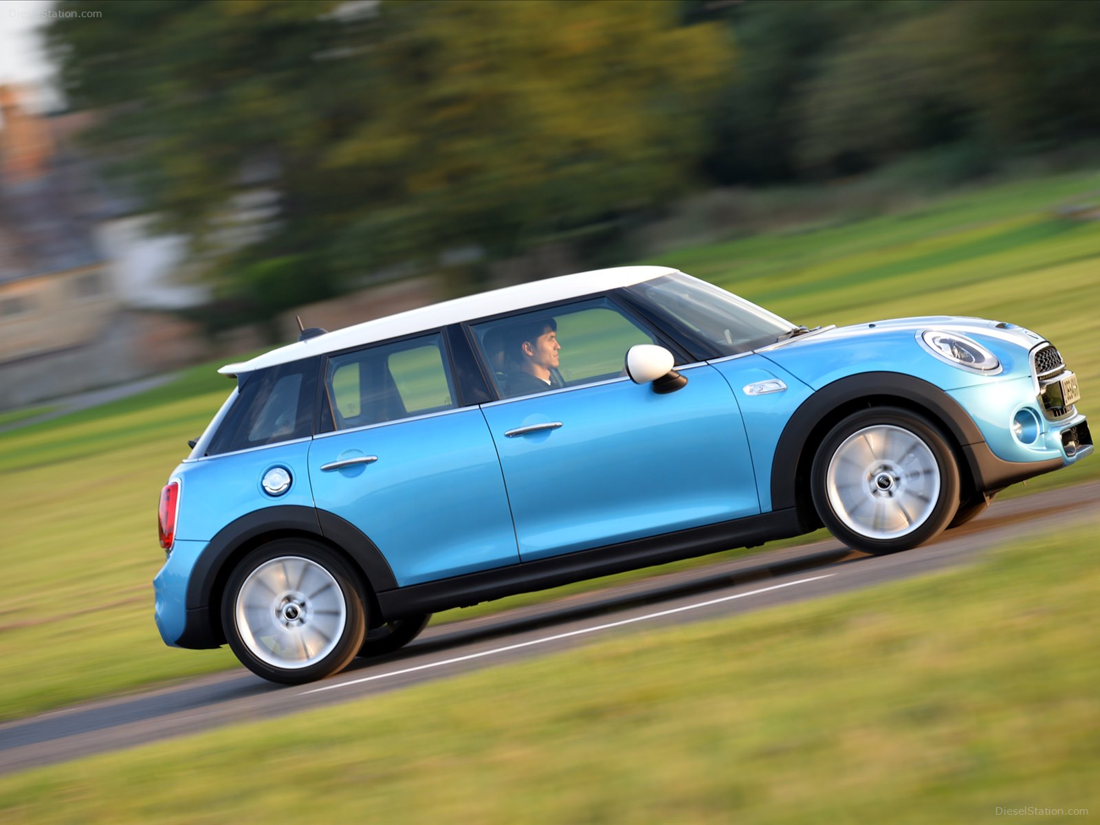 Mini Cooper SD 5 Door 2015