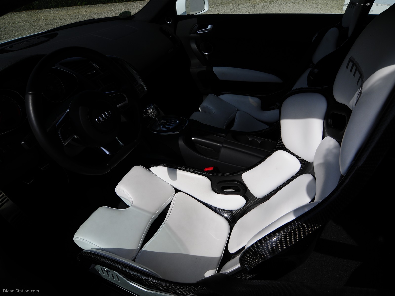 2009 MTM Audi R8R