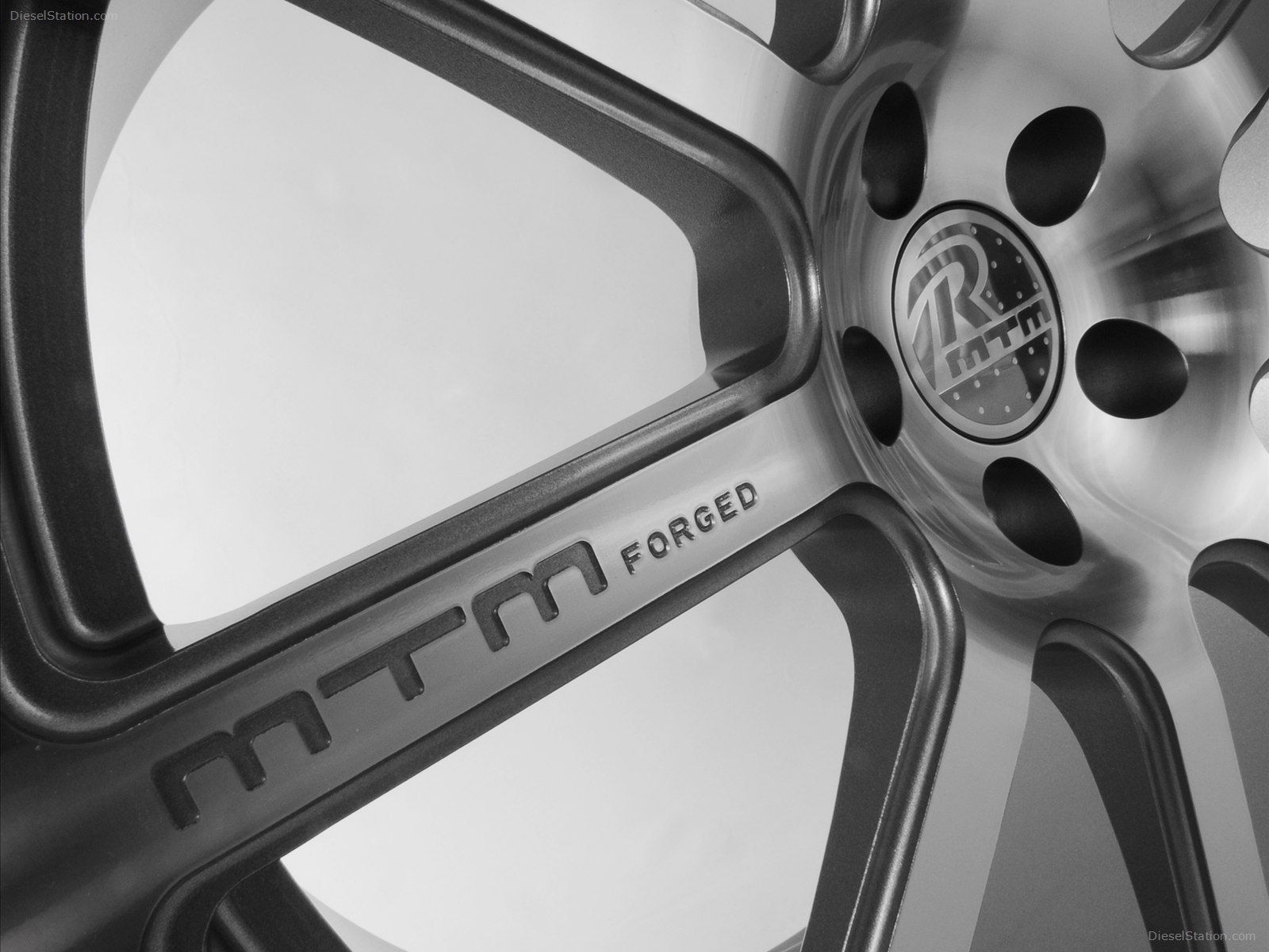 MTM R8 V10 Biturbo GT 2013